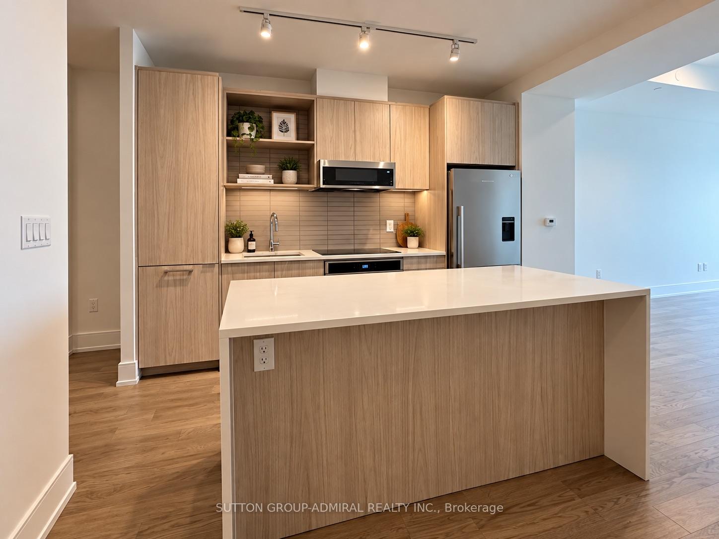 Photo 8 of Unit 904, 185 Dunlop Street E, Barrie, Lakeshore — HOMEH