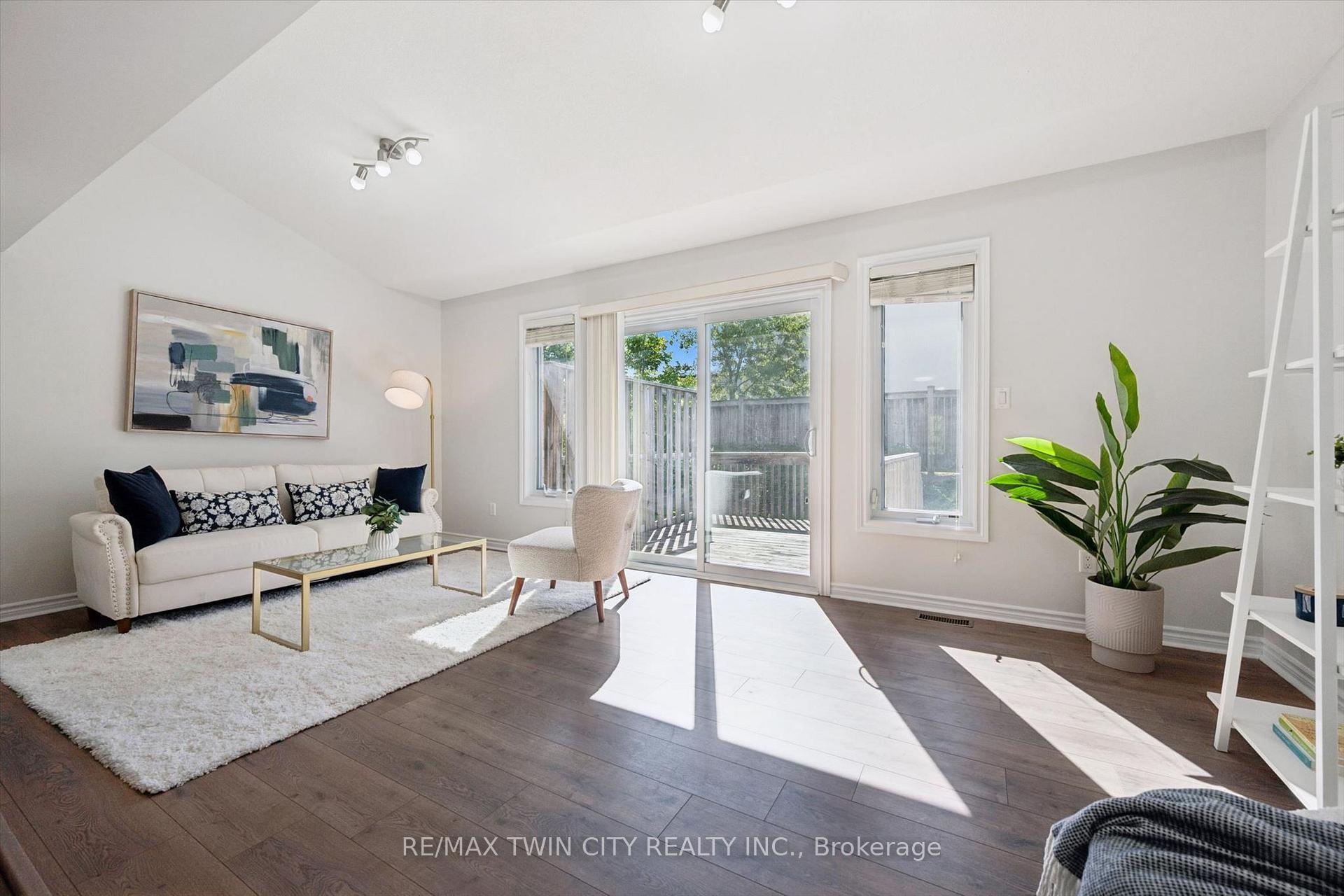 Photo 7 of Unit 24, 555 Chablis Drive, Waterloo, Beechwood West — HOMEH