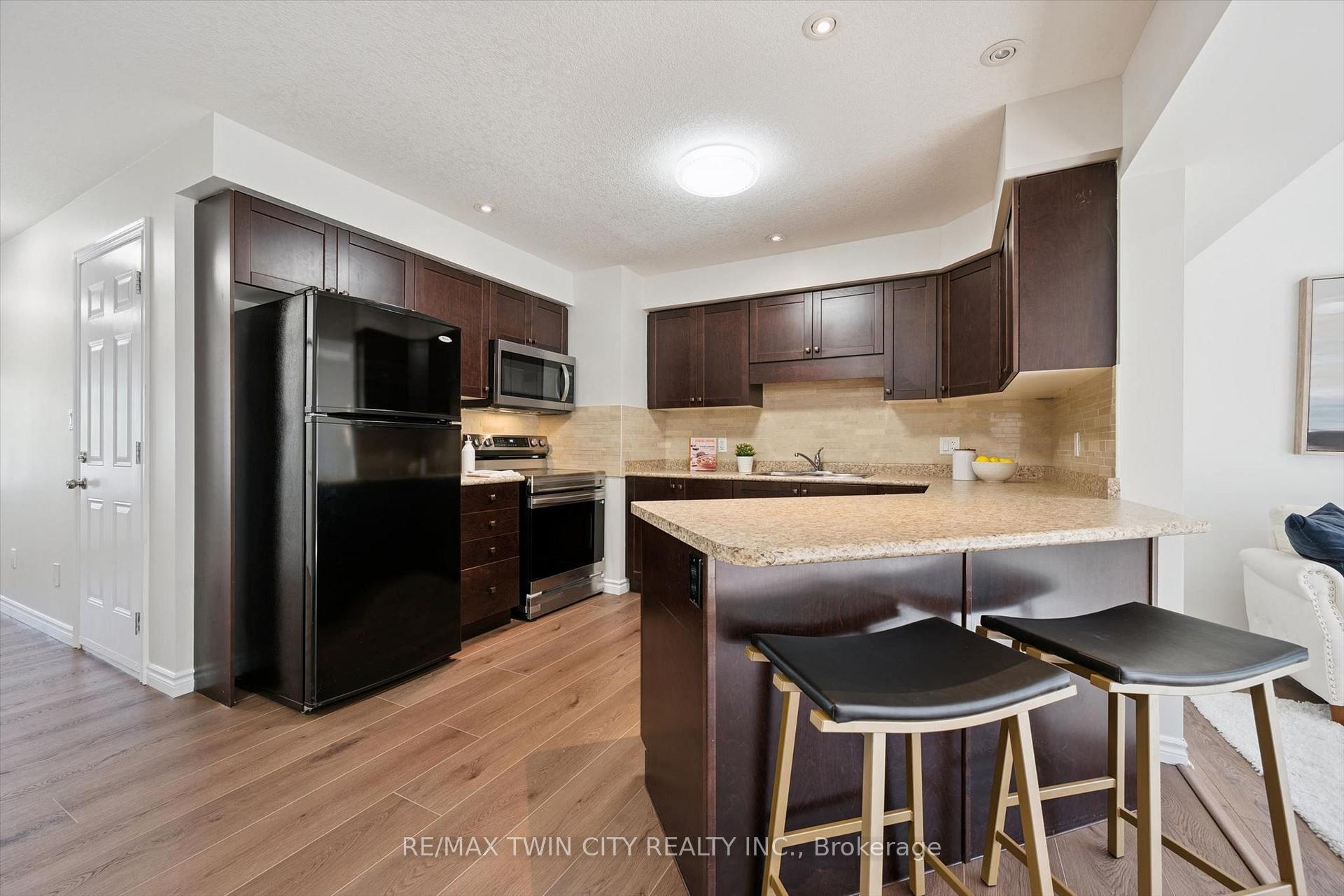 Photo 10 of Unit 24, 555 Chablis Drive, Waterloo, Beechwood West — HOMEH