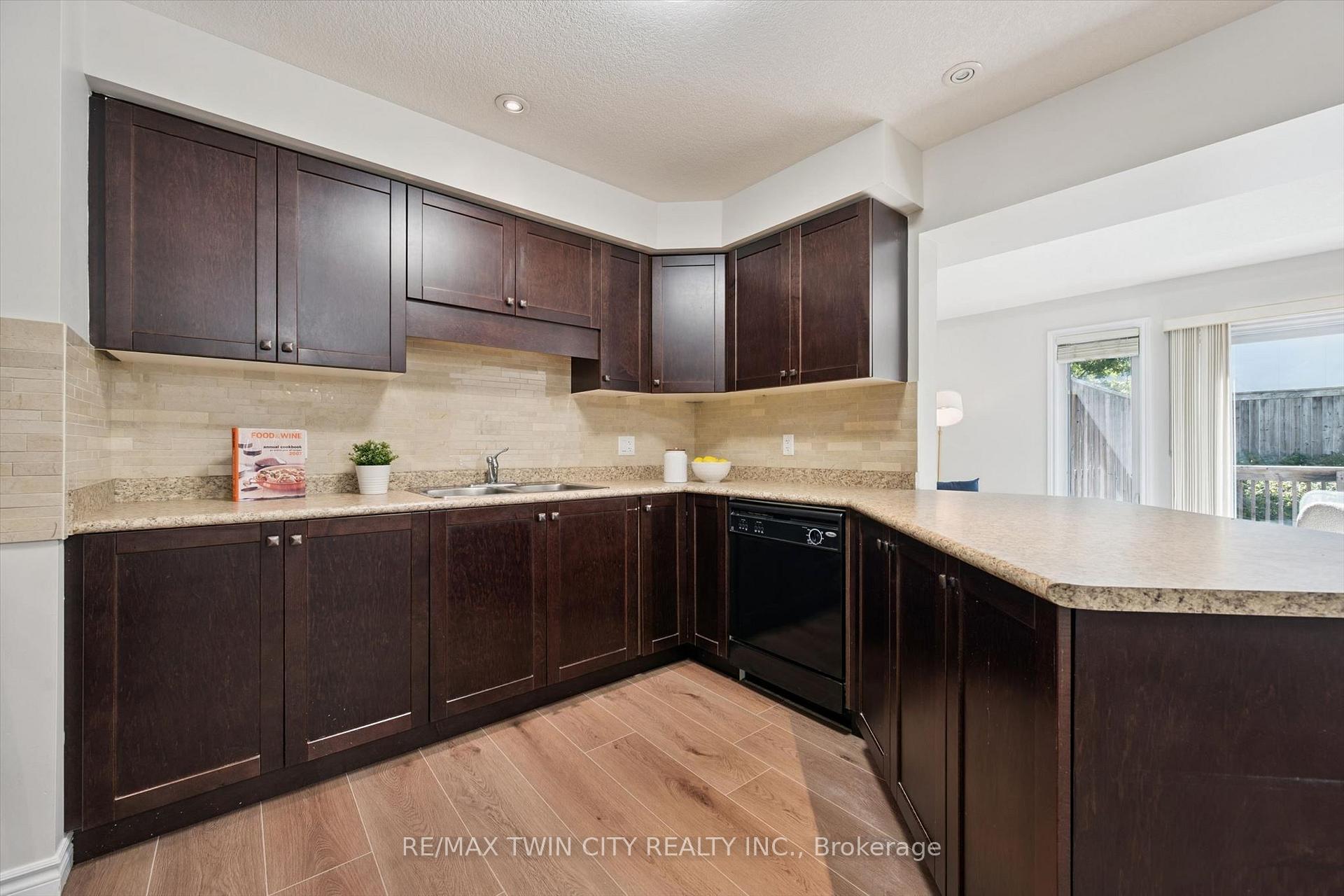 Photo 11 of Unit 24, 555 Chablis Drive, Waterloo, Beechwood West — HOMEH