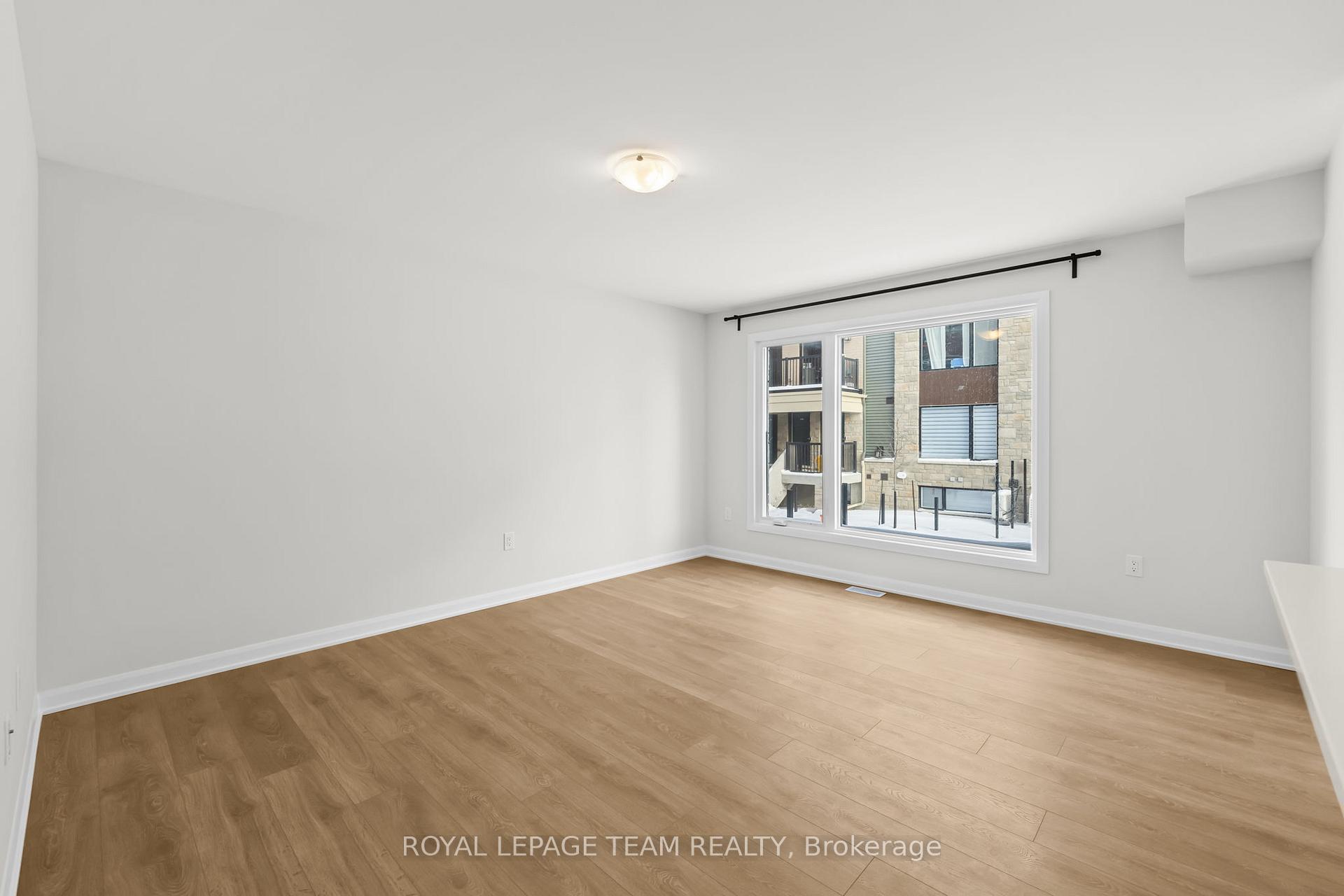 Photo 5 of 1108 Creekway Private, Ottawa, Kanata - Kanata Lakes/Heritage Hills — HOMEH