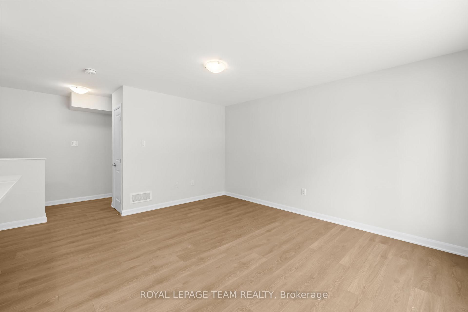 Photo 6 of 1108 Creekway Private, Ottawa, Kanata - Kanata Lakes/Heritage Hills — HOMEH
