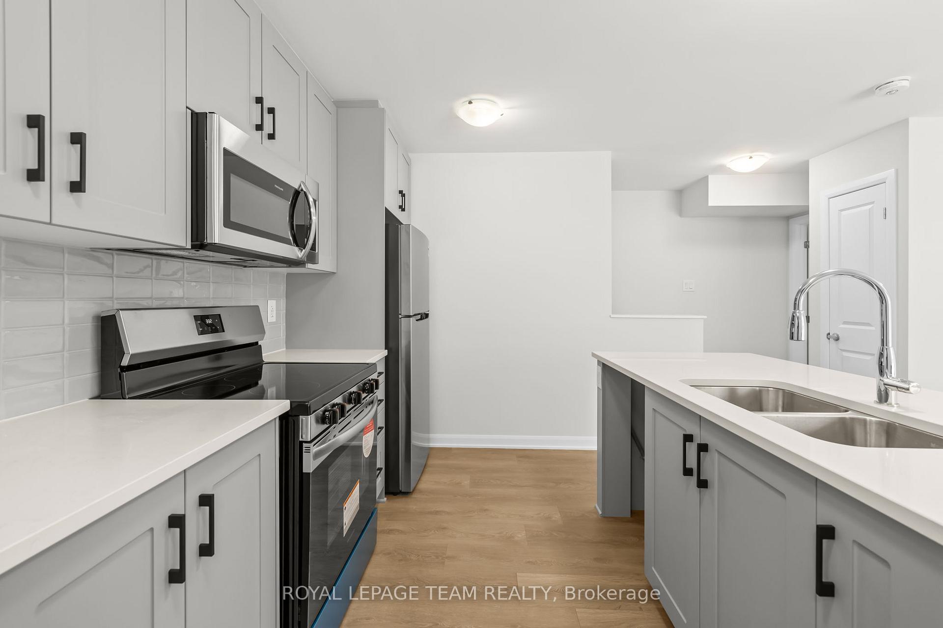 Photo 8 of 1108 Creekway Private, Ottawa, Kanata - Kanata Lakes/Heritage Hills — HOMEH