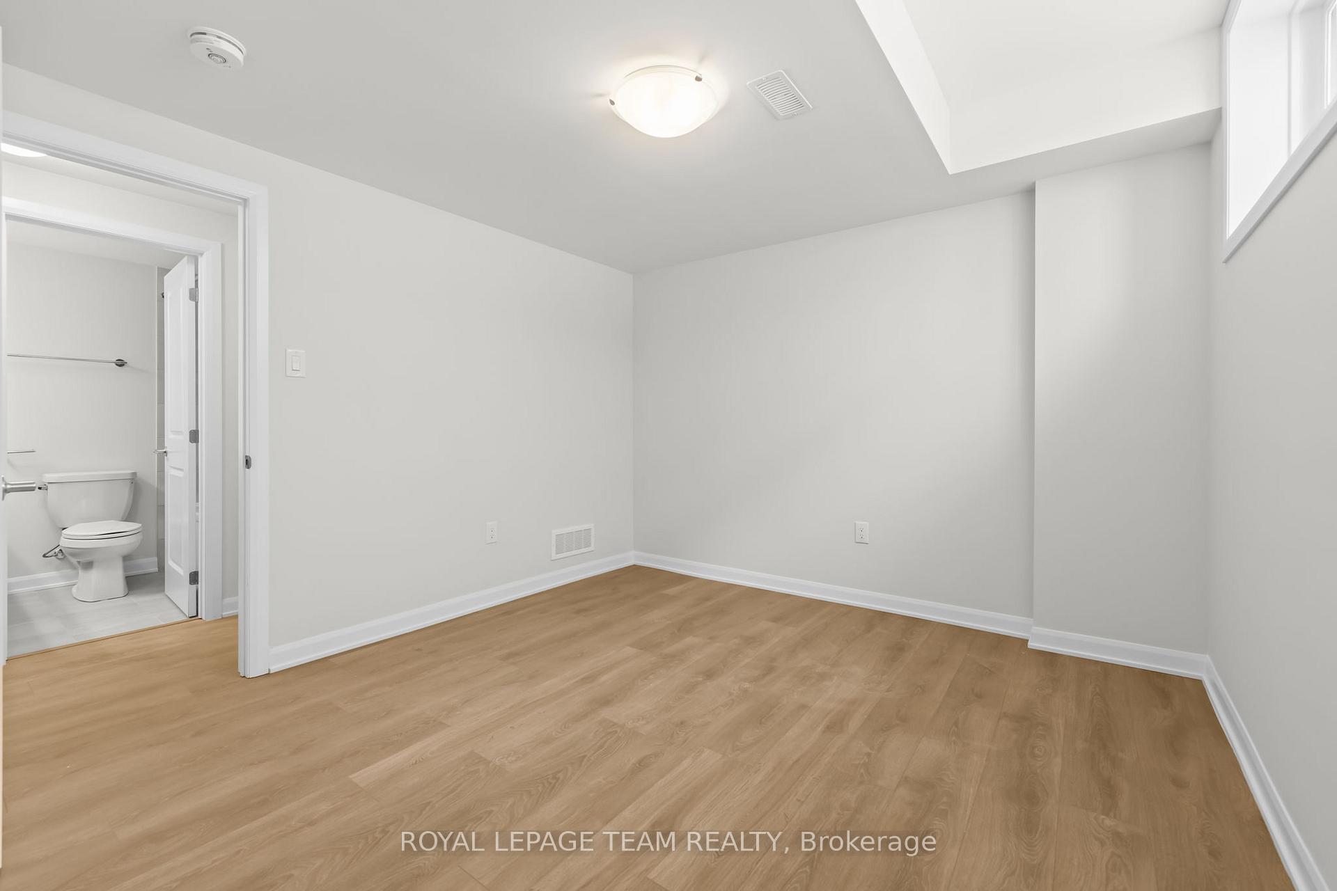 Photo 12 of 1108 Creekway Private, Ottawa, Kanata - Kanata Lakes/Heritage Hills — HOMEH