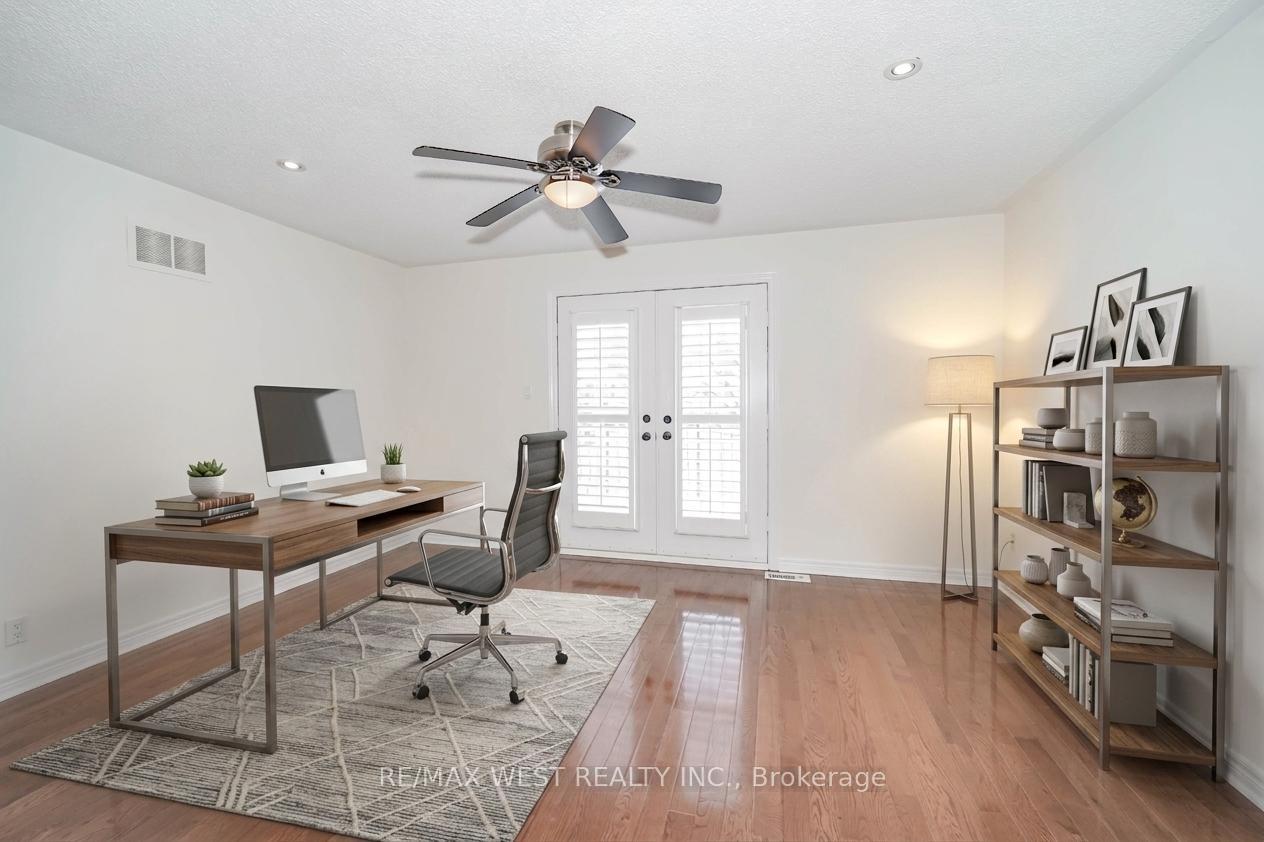 Photo 12 of 81 Woodview Drive, Pickering, Rougemount — HOMEH