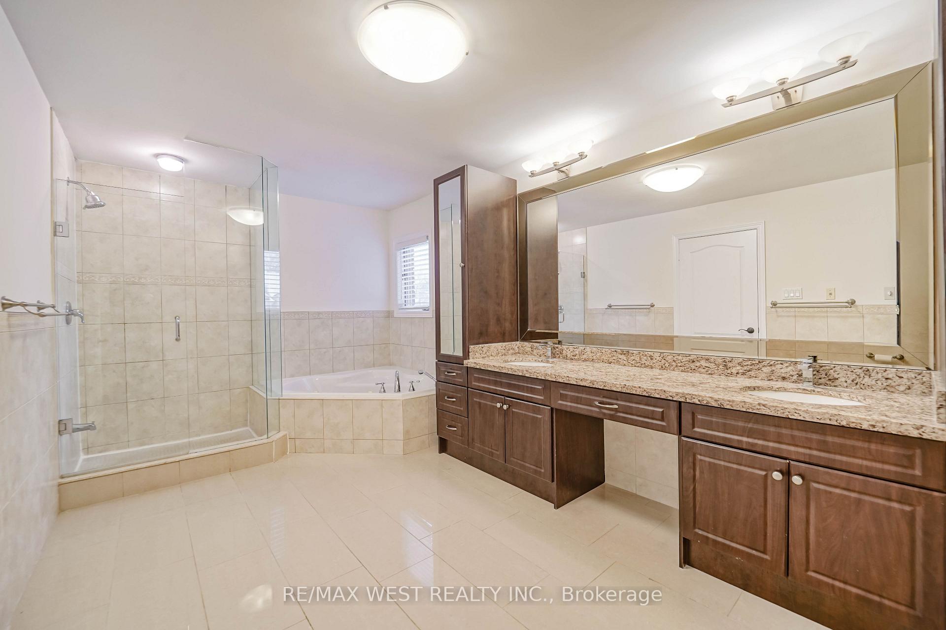 Photo 14 of 81 Woodview Drive, Pickering, Rougemount — HOMEH