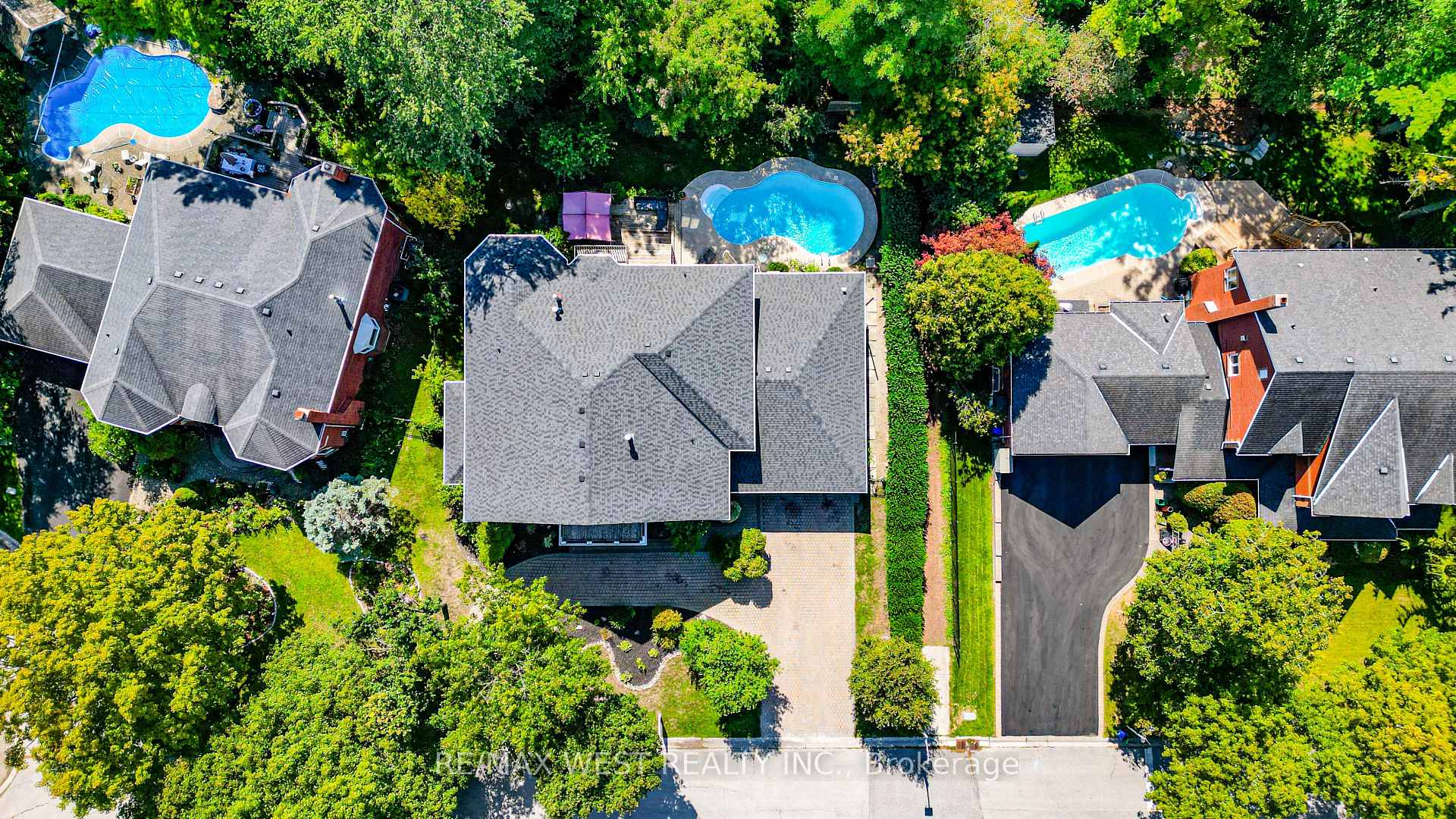 Photo 19 of 81 Woodview Drive, Pickering, Rougemount — HOMEH