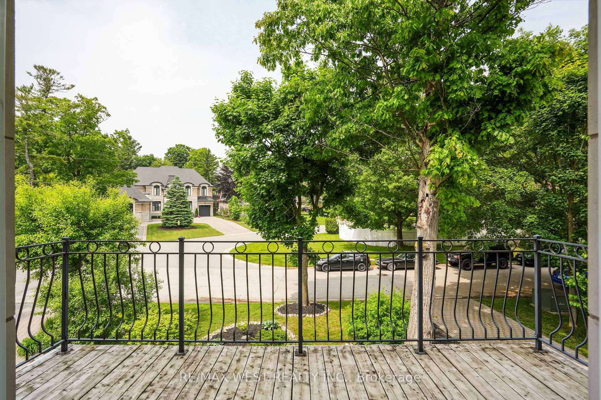 Photo 21 of 81 Woodview Drive, Pickering, Rougemount — HOMEH