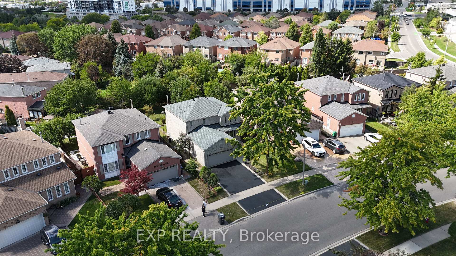 Photo 32 of 271 Murray Street, Brampton, Brampton West — HOMEH