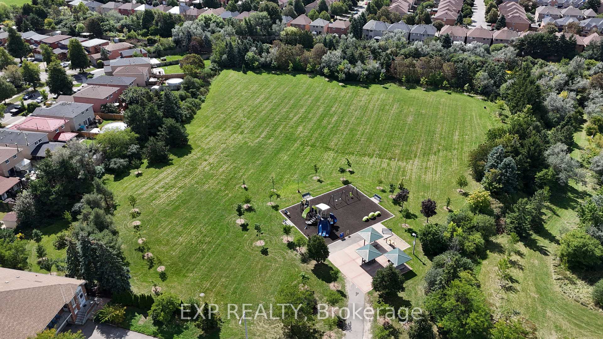 Photo 36 of 271 Murray Street, Brampton, Brampton West — HOMEH