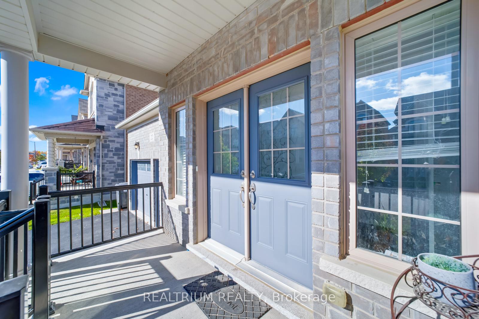 Photo 5 of 22 Clockwork Drive, Brampton, Northwest Brampton — HOMEH