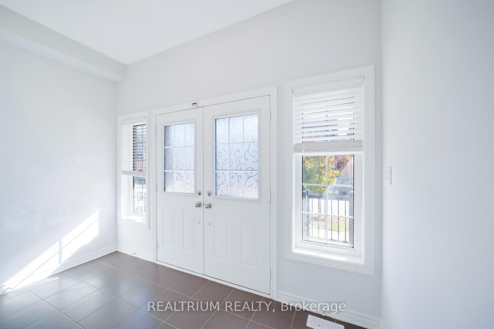 Photo 6 of 22 Clockwork Drive, Brampton, Northwest Brampton — HOMEH