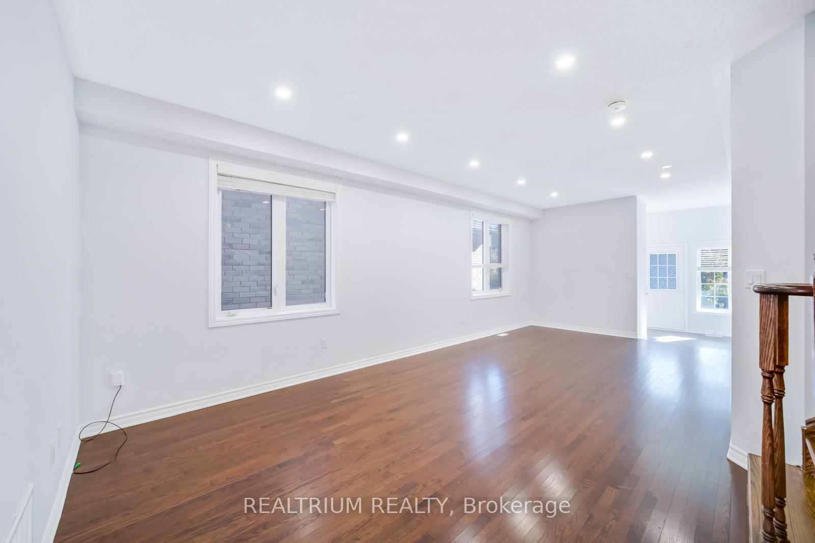 Photo 9 of 22 Clockwork Drive, Brampton, Northwest Brampton — HOMEH