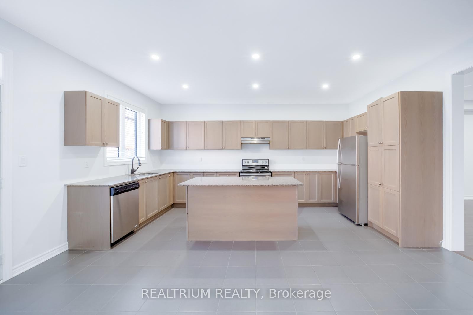 Photo 12 of 22 Clockwork Drive, Brampton, Northwest Brampton — HOMEH