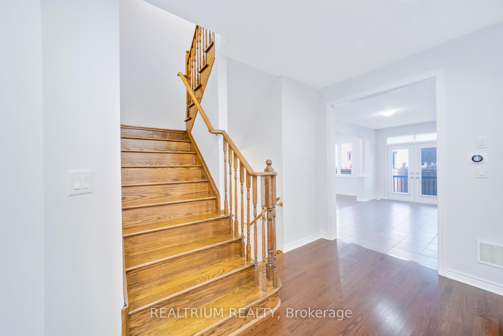 Photo 19 of 22 Clockwork Drive, Brampton, Northwest Brampton — HOMEH