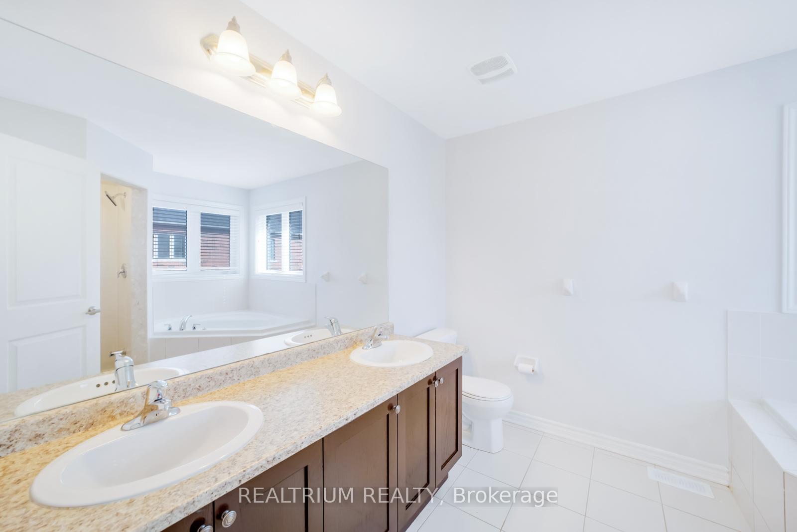 Photo 25 of 22 Clockwork Drive, Brampton, Northwest Brampton — HOMEH