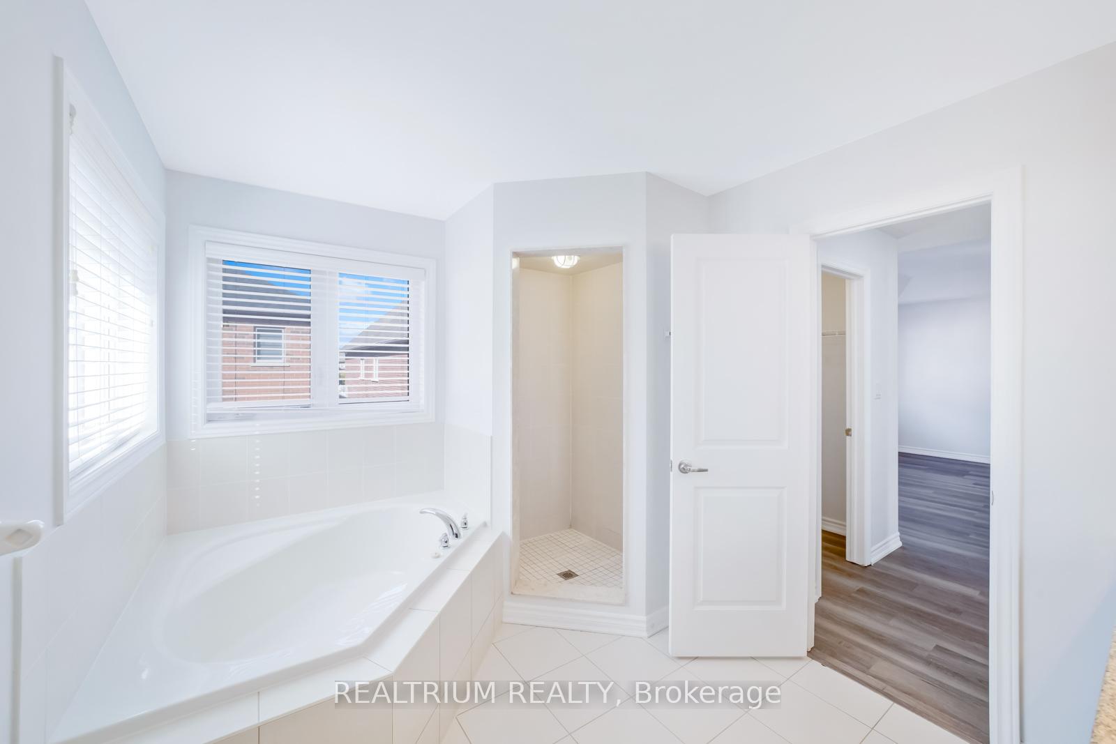 Photo 26 of 22 Clockwork Drive, Brampton, Northwest Brampton — HOMEH