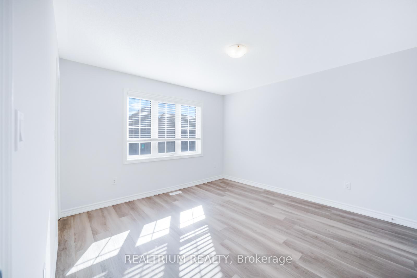 Photo 35 of 22 Clockwork Drive, Brampton, Northwest Brampton — HOMEH