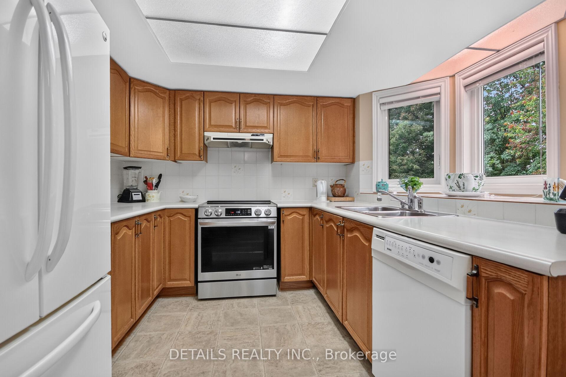 Photo 17 of 15 Conant Place, Ottawa, Kanata - Katimavik — HOMEH