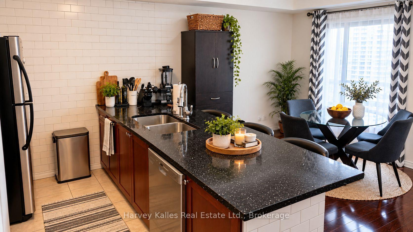 Photo 9 of Unit 912, 50 Western Battery Road, Toronto, Niagara — HOMEH