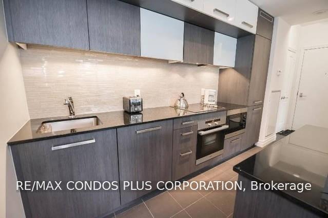 Photo 3 of Unit 1906, 8 The Esplanade, Toronto, Waterfront Communities — HOMEH
