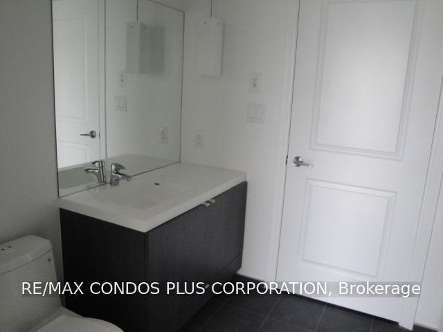 Photo 9 of Unit 1906, 8 The Esplanade, Toronto, Waterfront Communities — HOMEH