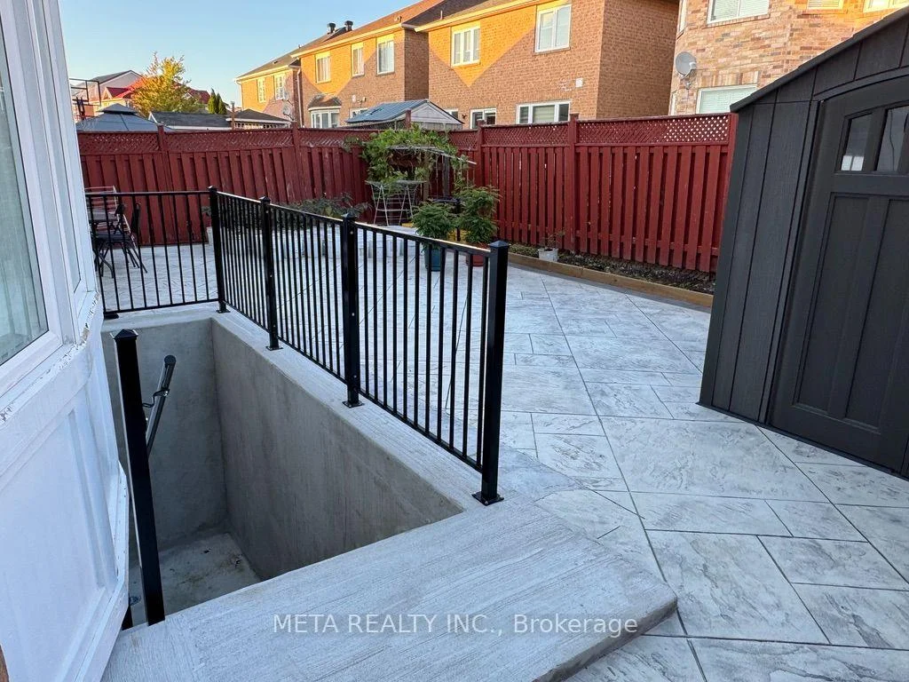 Photo 7 of 29 Bald Eagle Avenue, Scarborough, Rouge — HOMEH