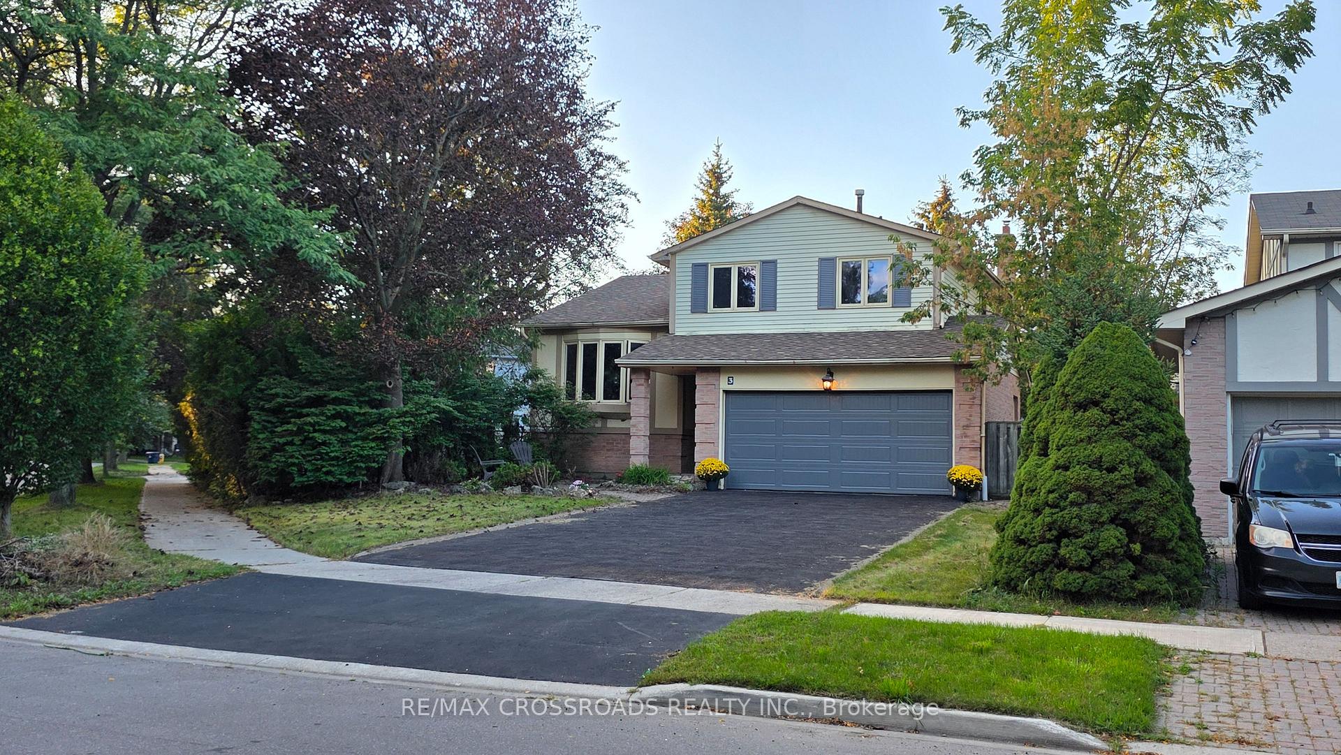 Photo 6 of 3 Cherrydale Court, Scarborough, Centennial Scarborough — HOMEH
