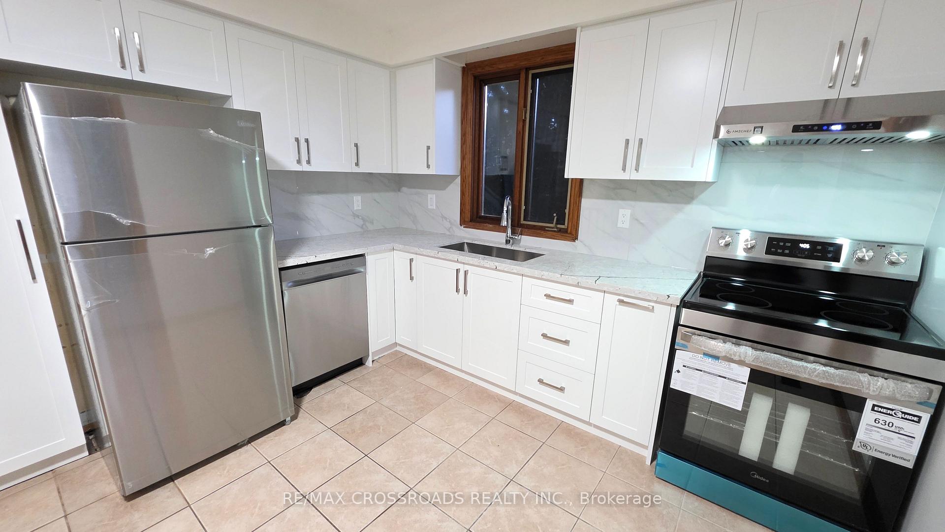 Photo 33 of 3 Cherrydale Court, Scarborough, Centennial Scarborough — HOMEH
