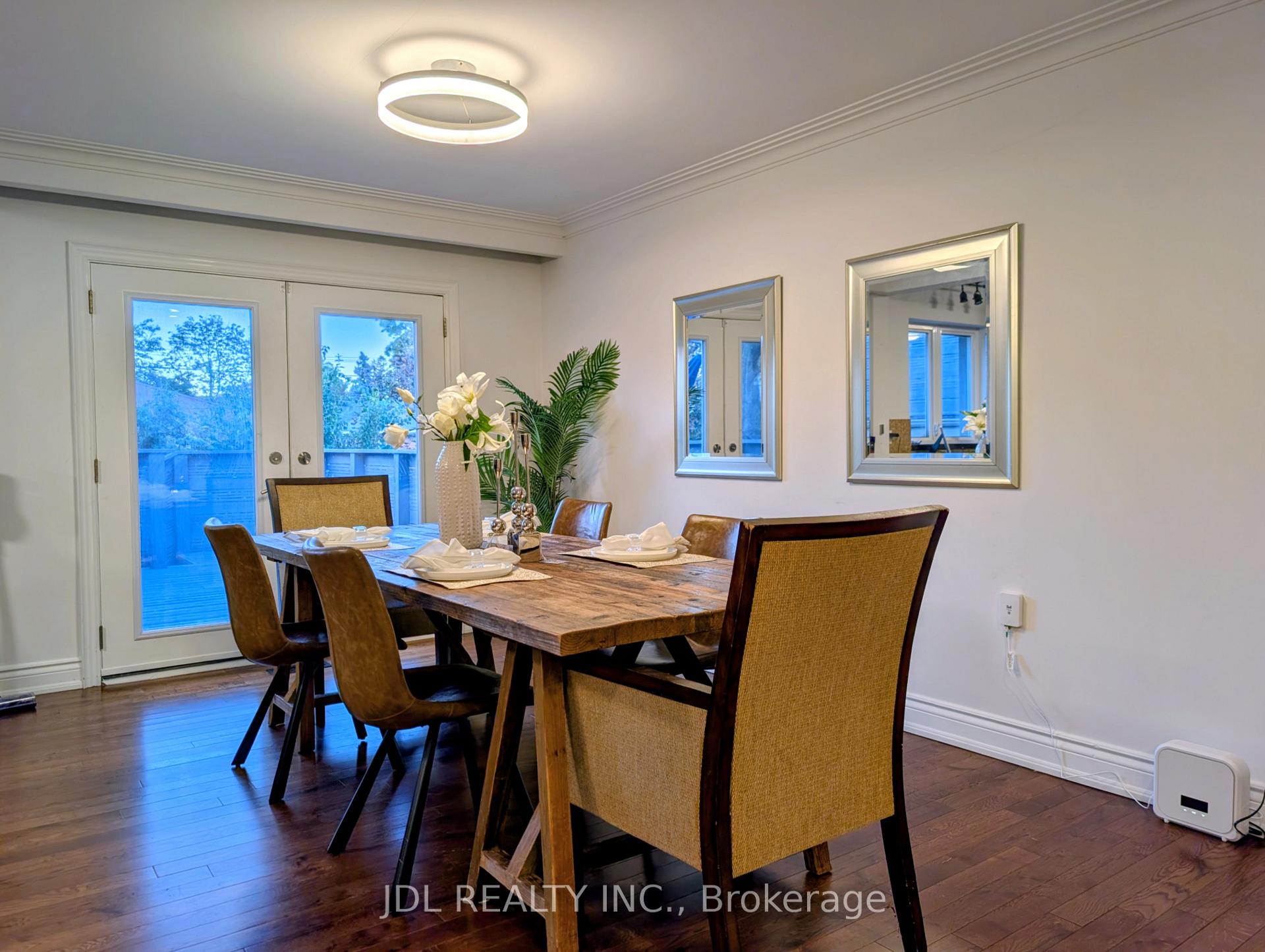Photo 15 of 32 Ashmount Crescent, Etobicoke, Willowridge-Martingrove-Richview — HOMEH