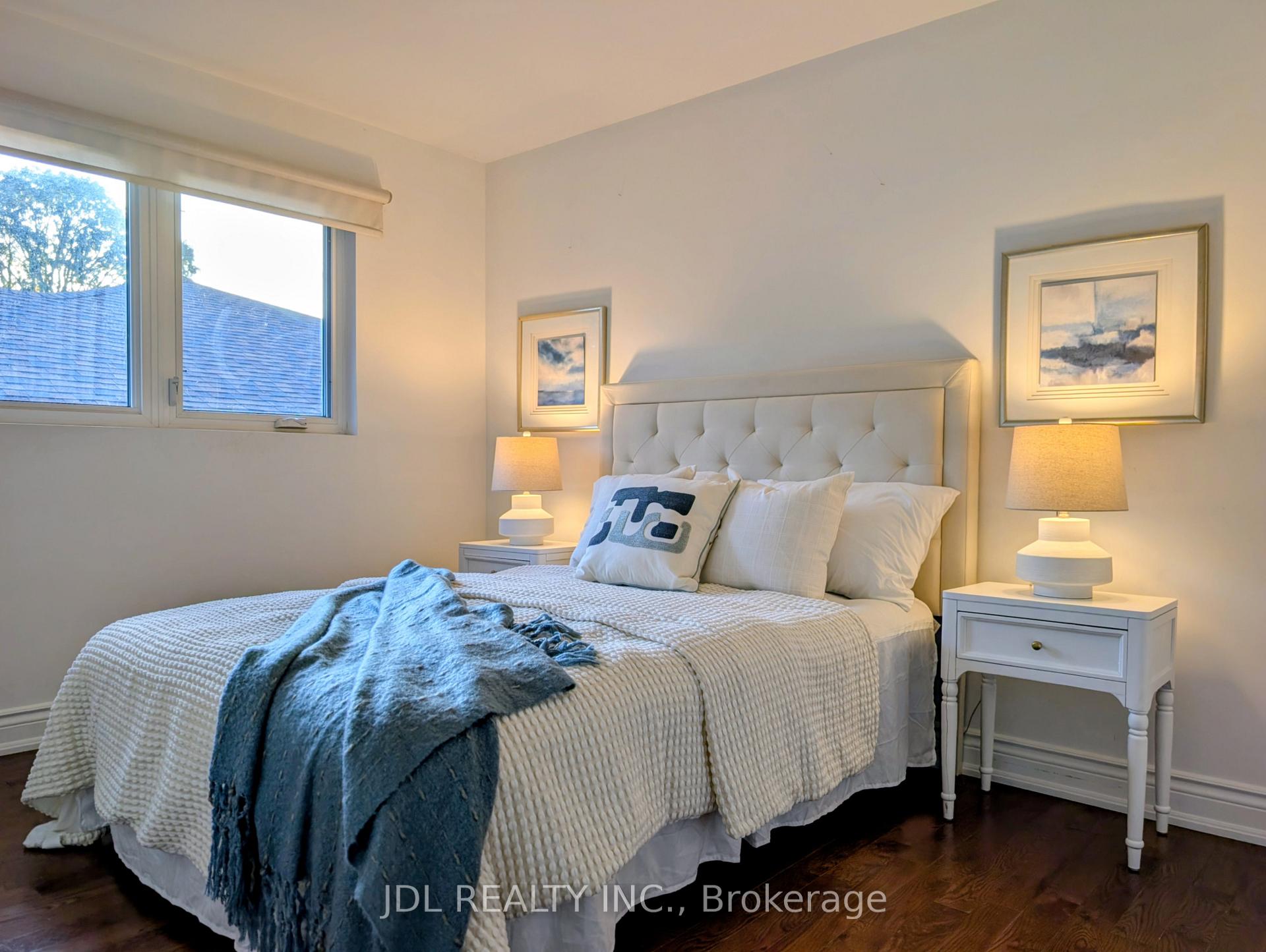 Photo 28 of 32 Ashmount Crescent, Etobicoke, Willowridge-Martingrove-Richview — HOMEH