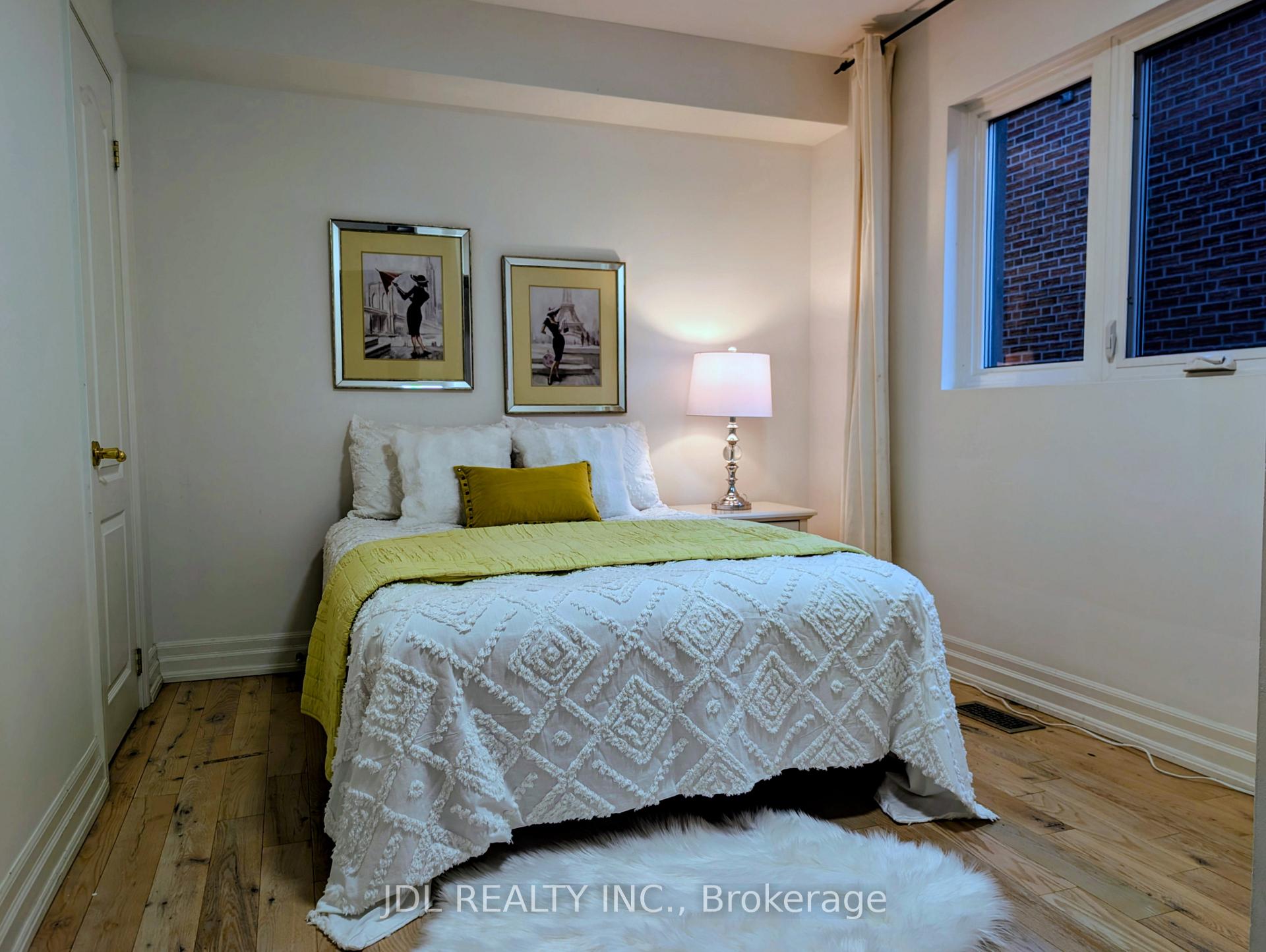 Photo 34 of 32 Ashmount Crescent, Etobicoke, Willowridge-Martingrove-Richview — HOMEH
