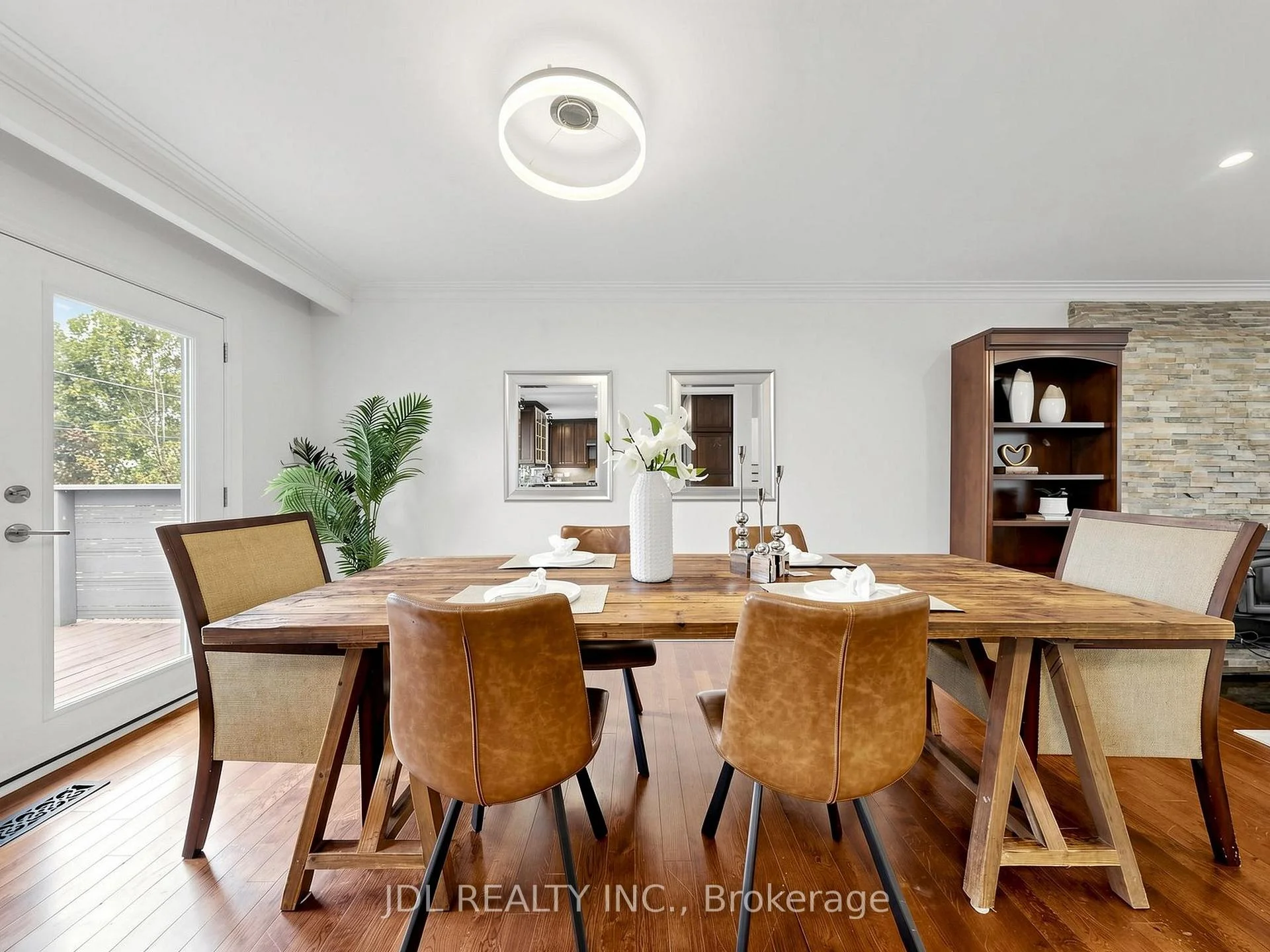 Photo 20 of 32 Ashmount Crescent, Etobicoke, Willowridge-Martingrove-Richview — HOMEH