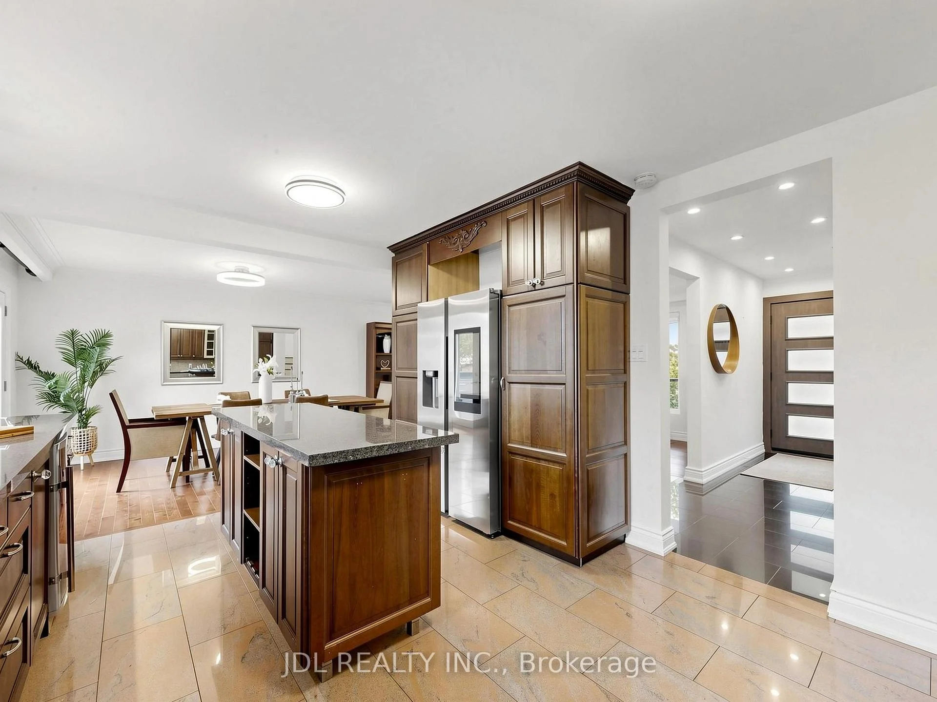 Photo 38 of 32 Ashmount Crescent, Etobicoke, Willowridge-Martingrove-Richview — HOMEH