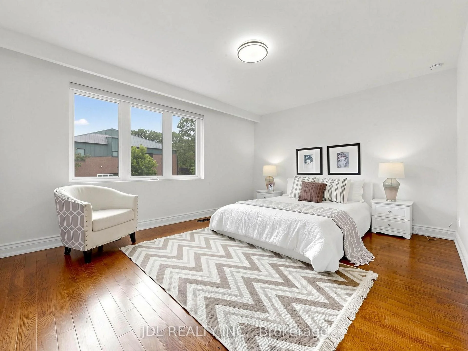 Photo 40 of 32 Ashmount Crescent, Etobicoke, Willowridge-Martingrove-Richview — HOMEH