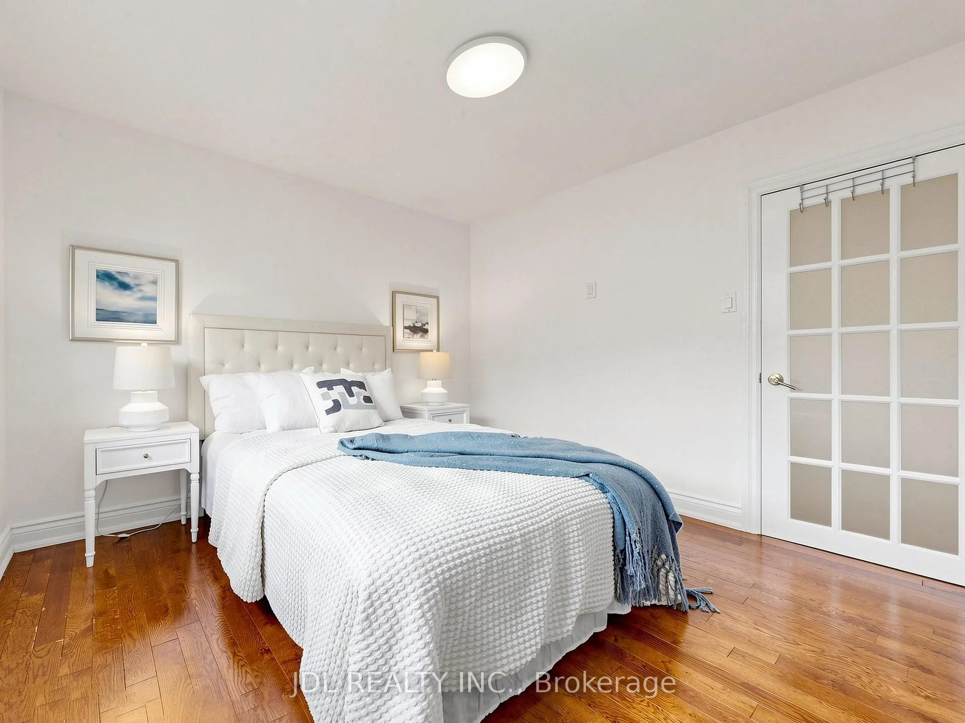 Photo 45 of 32 Ashmount Crescent, Etobicoke, Willowridge-Martingrove-Richview — HOMEH