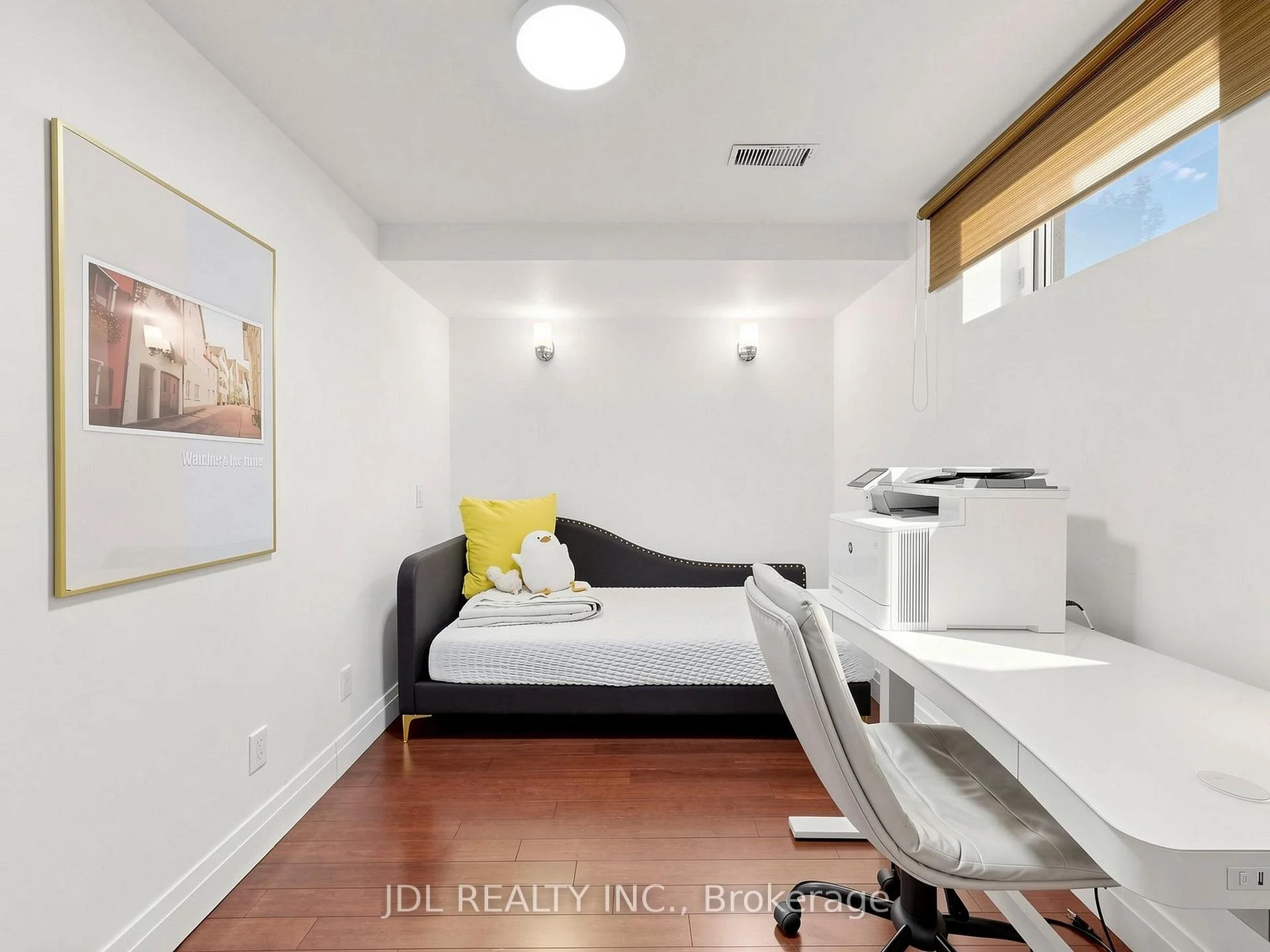 Photo 65 of 32 Ashmount Crescent, Etobicoke, Willowridge-Martingrove-Richview — HOMEH