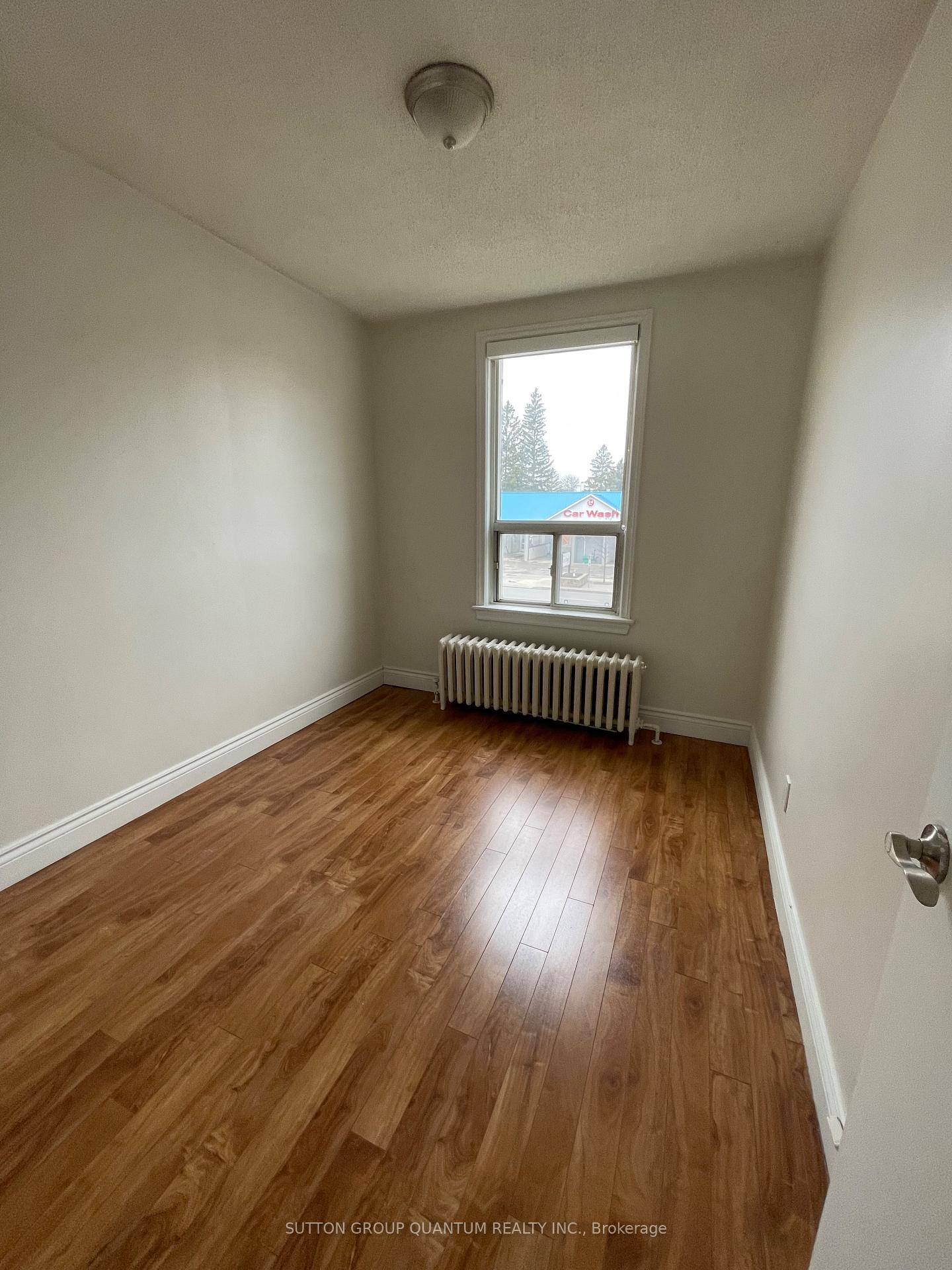 Photo 8 of Unit 3, 339 Lakeshore Road E, Mississauga, Port Credit — HOMEH