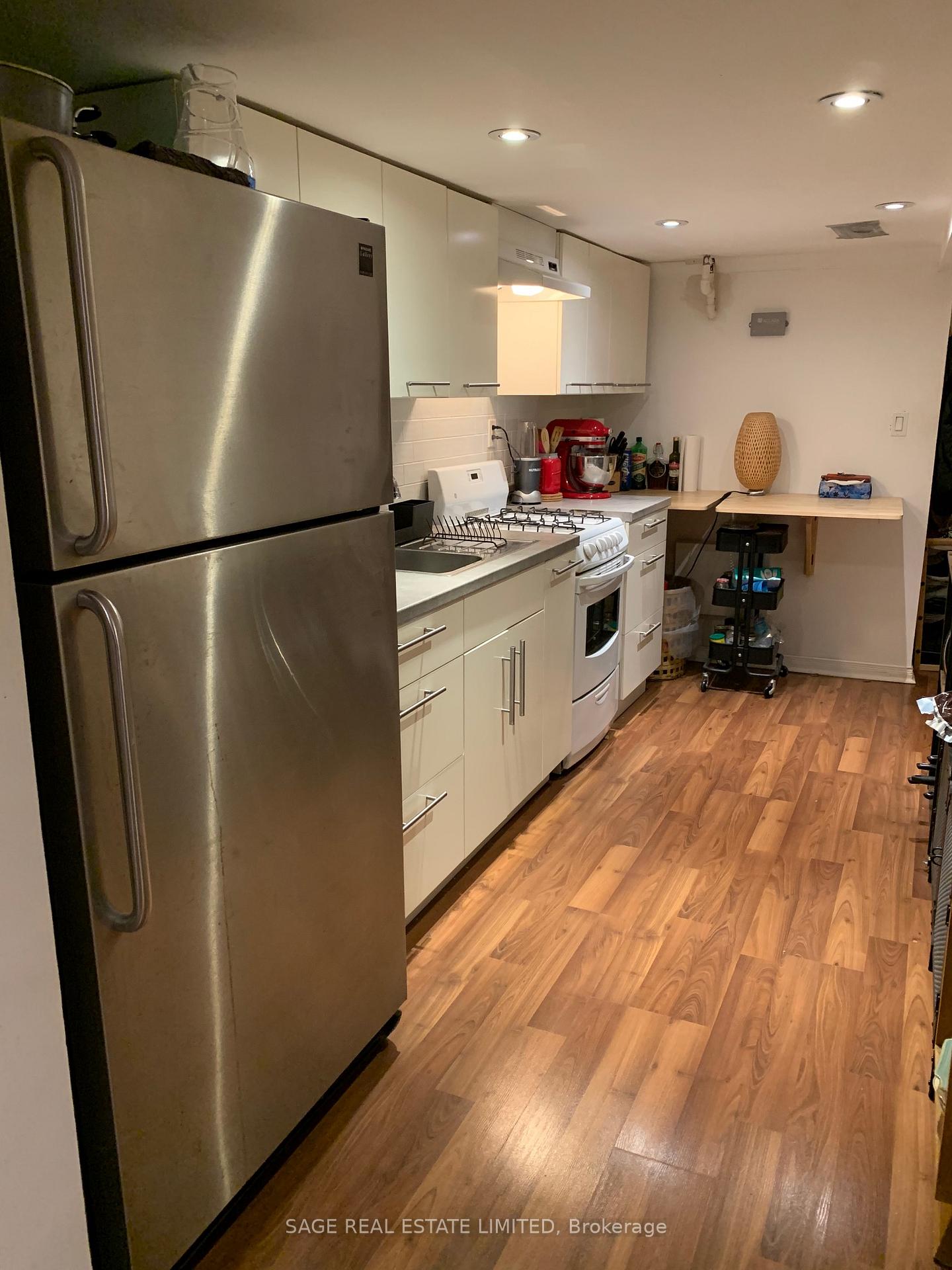 Photo 2 of 376 Shaw Street, Toronto, Trinity-Bellwoods — HOMEH