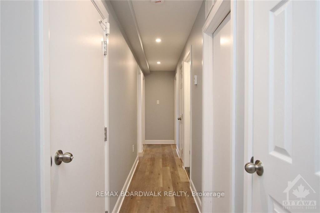 Photo 6 of 15B Dowdall Crescent, Ottawa, Fringewood — HOMEH
