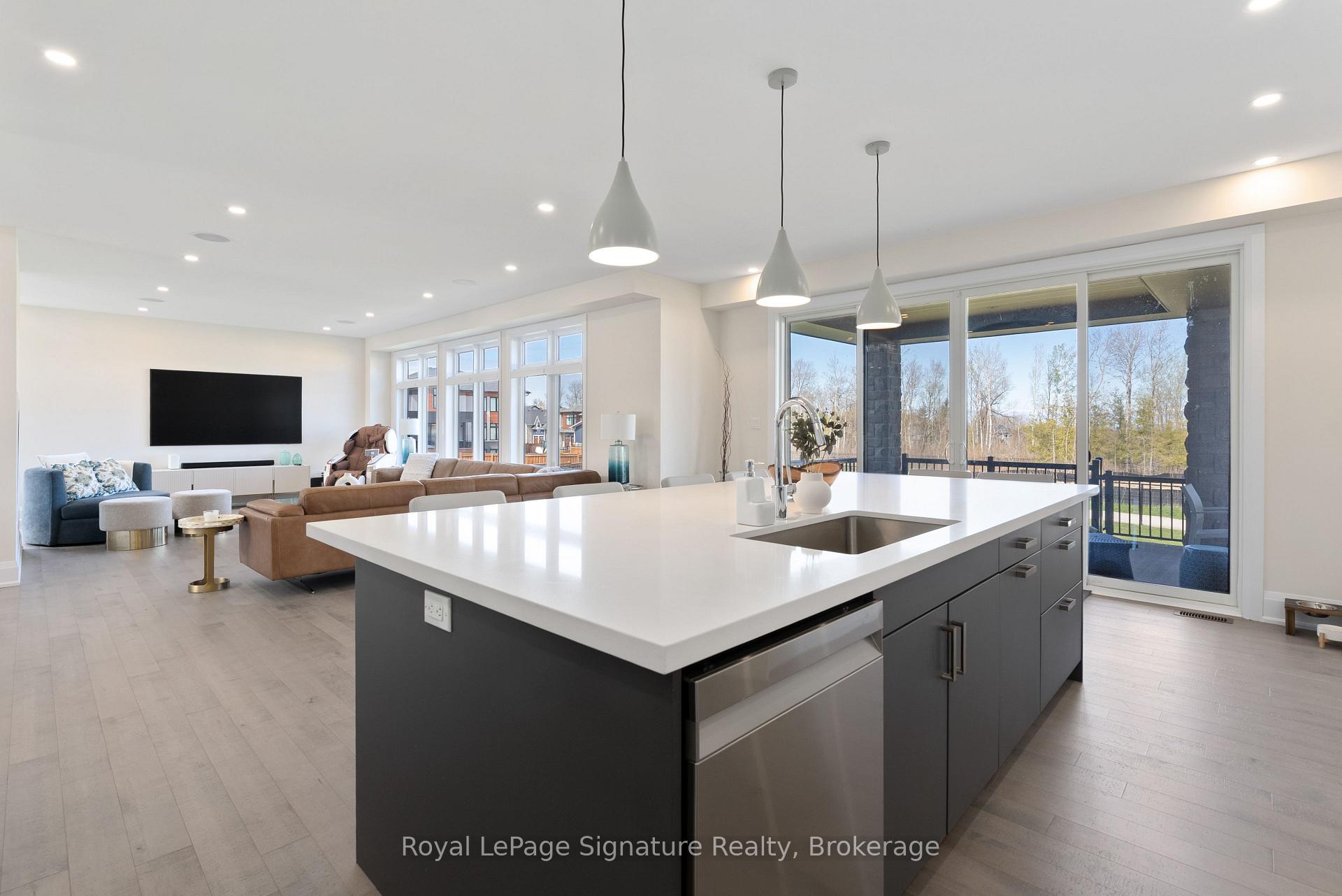 Photo 11 of 110 Cattail Crescent, Blue Mountains — HOMEH