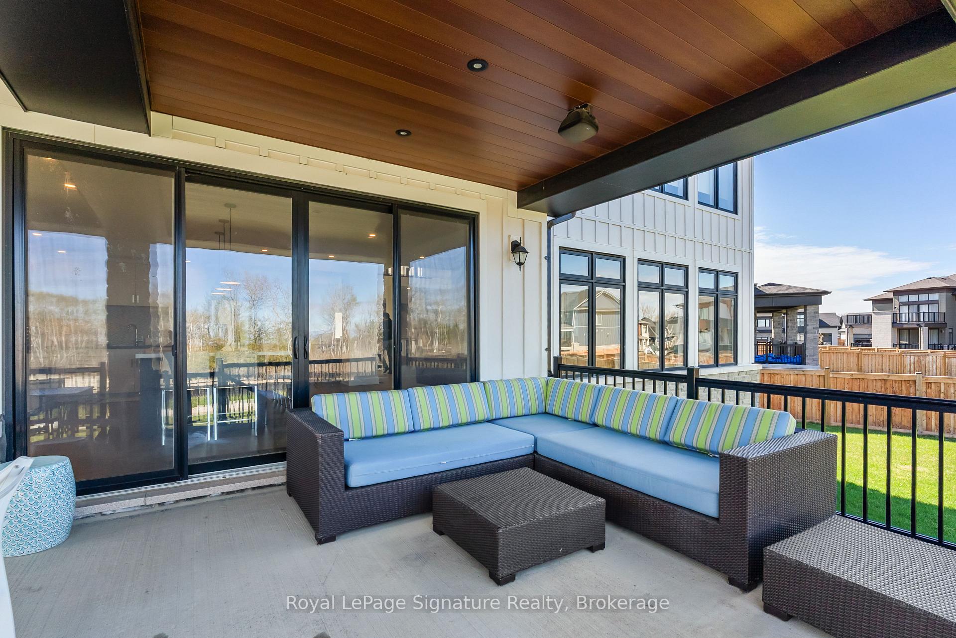 Photo 13 of 110 Cattail Crescent, Blue Mountains — HOMEH