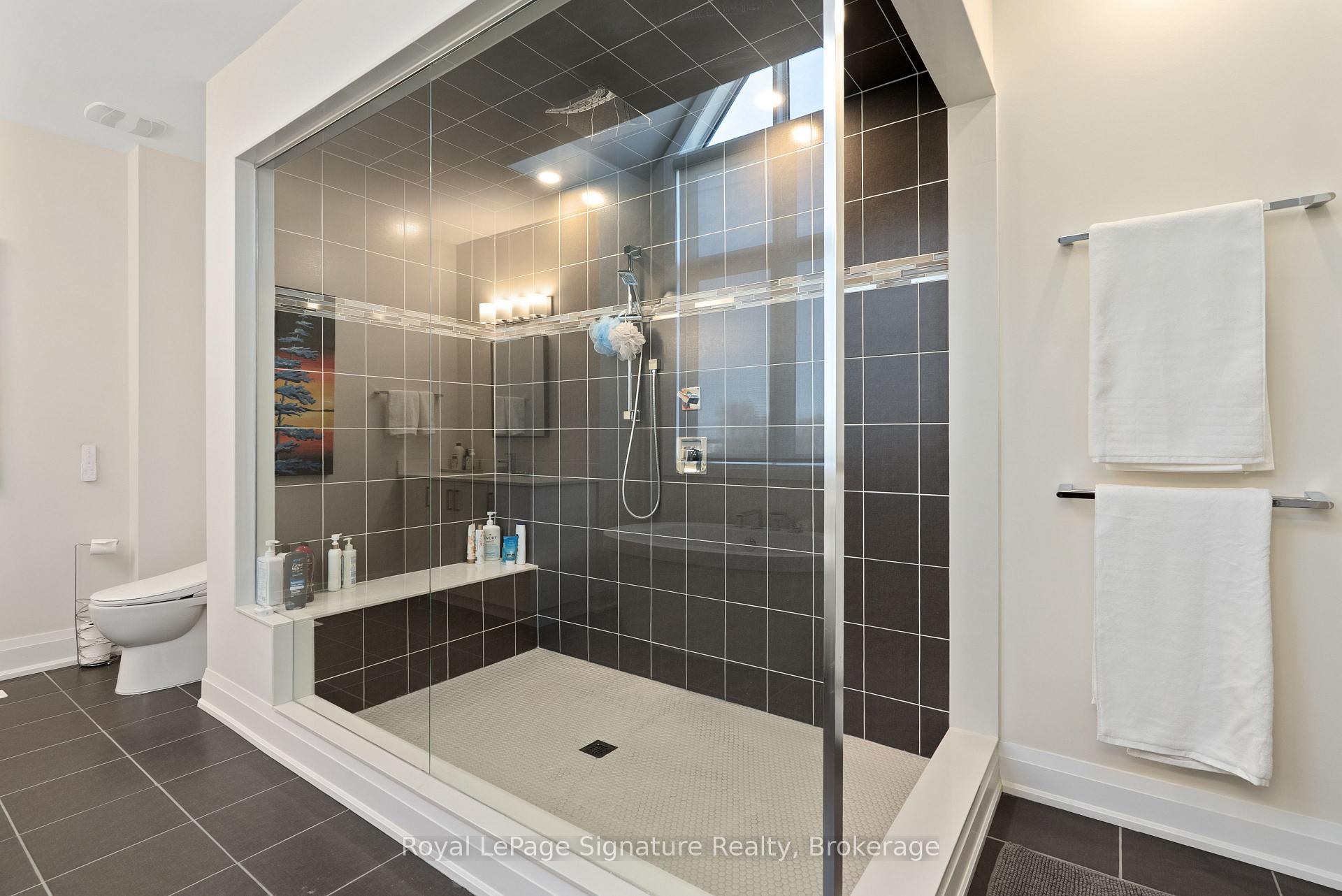 Photo 23 of 110 Cattail Crescent, Blue Mountains — HOMEH