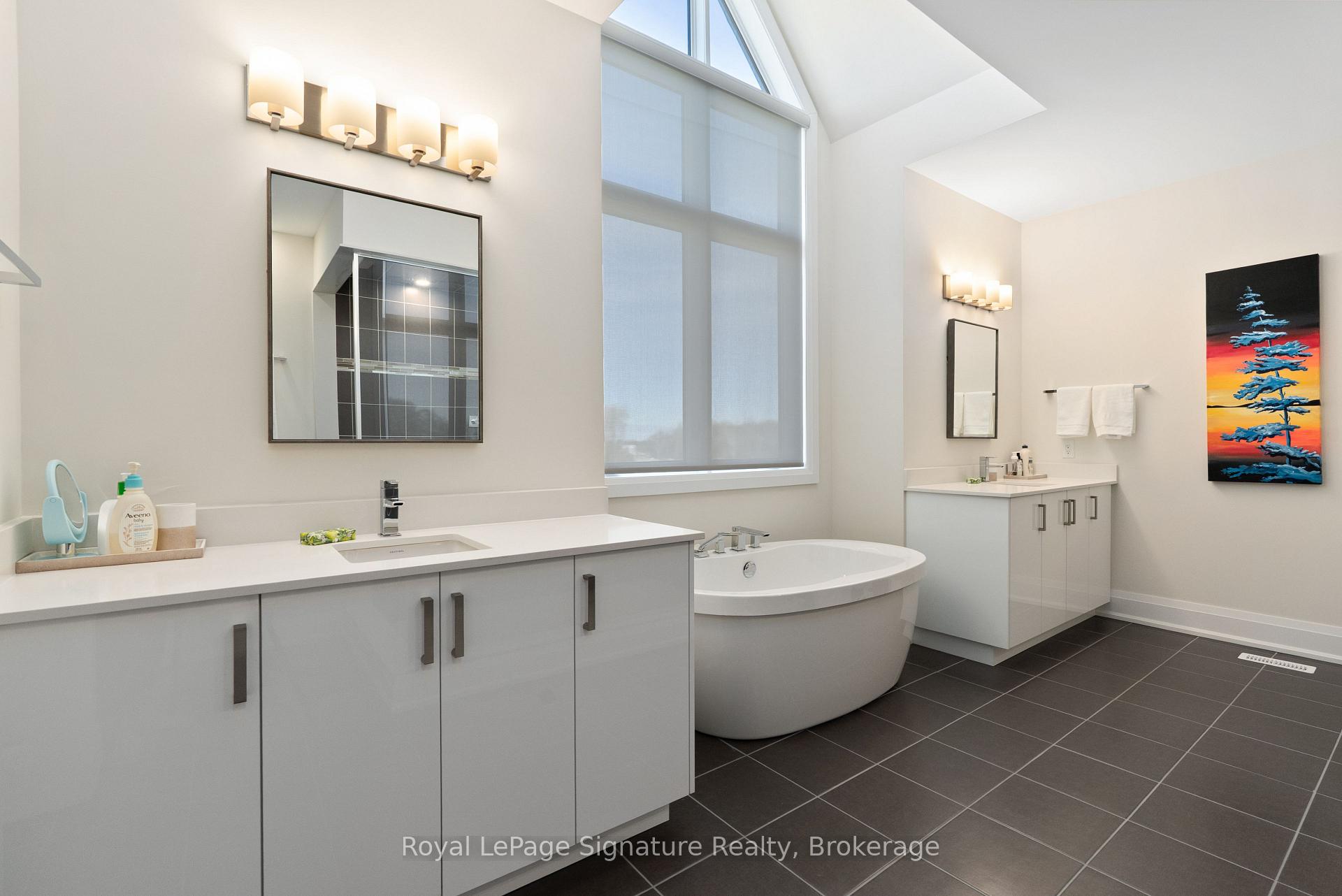 Photo 24 of 110 Cattail Crescent, Blue Mountains — HOMEH