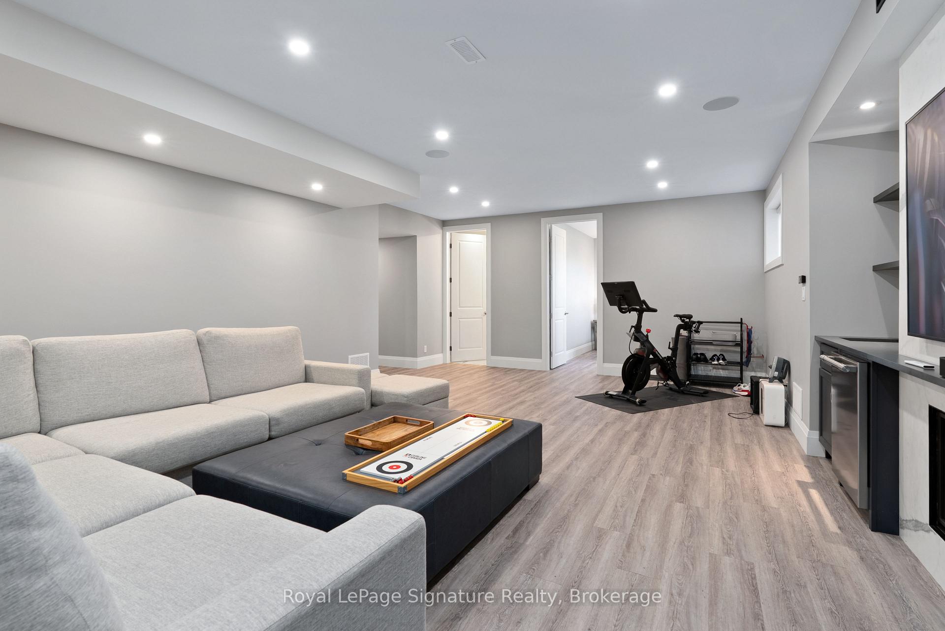 Photo 35 of 110 Cattail Crescent, Blue Mountains — HOMEH