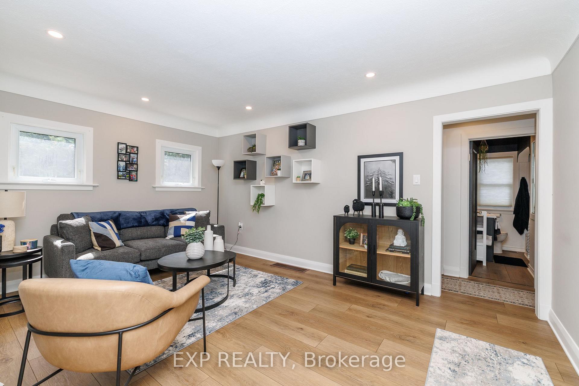 Photo 7 of 61 Marmora Street, St. Catharines, E. Chester — HOMEH