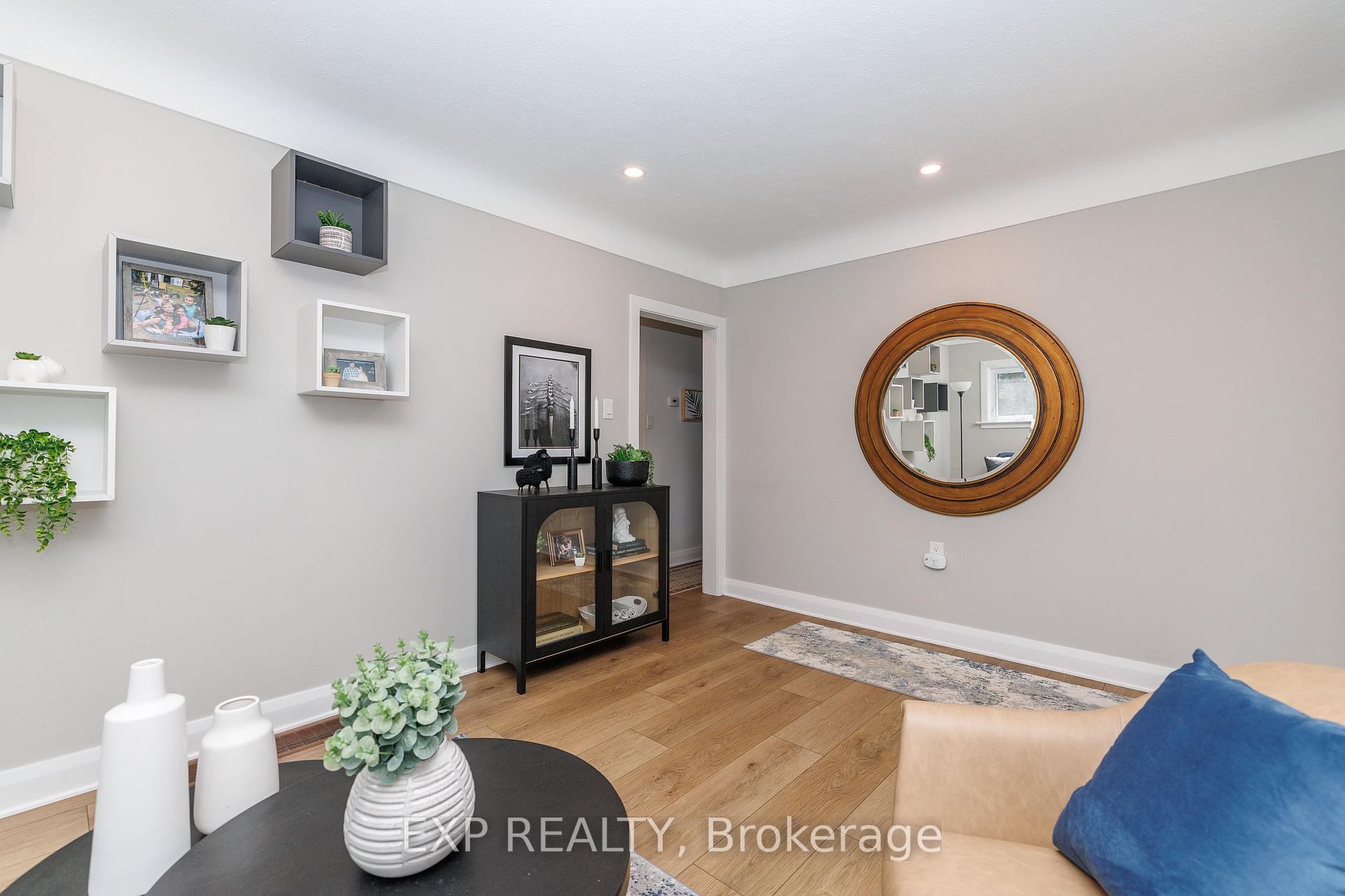 Photo 10 of 61 Marmora Street, St. Catharines, E. Chester — HOMEH