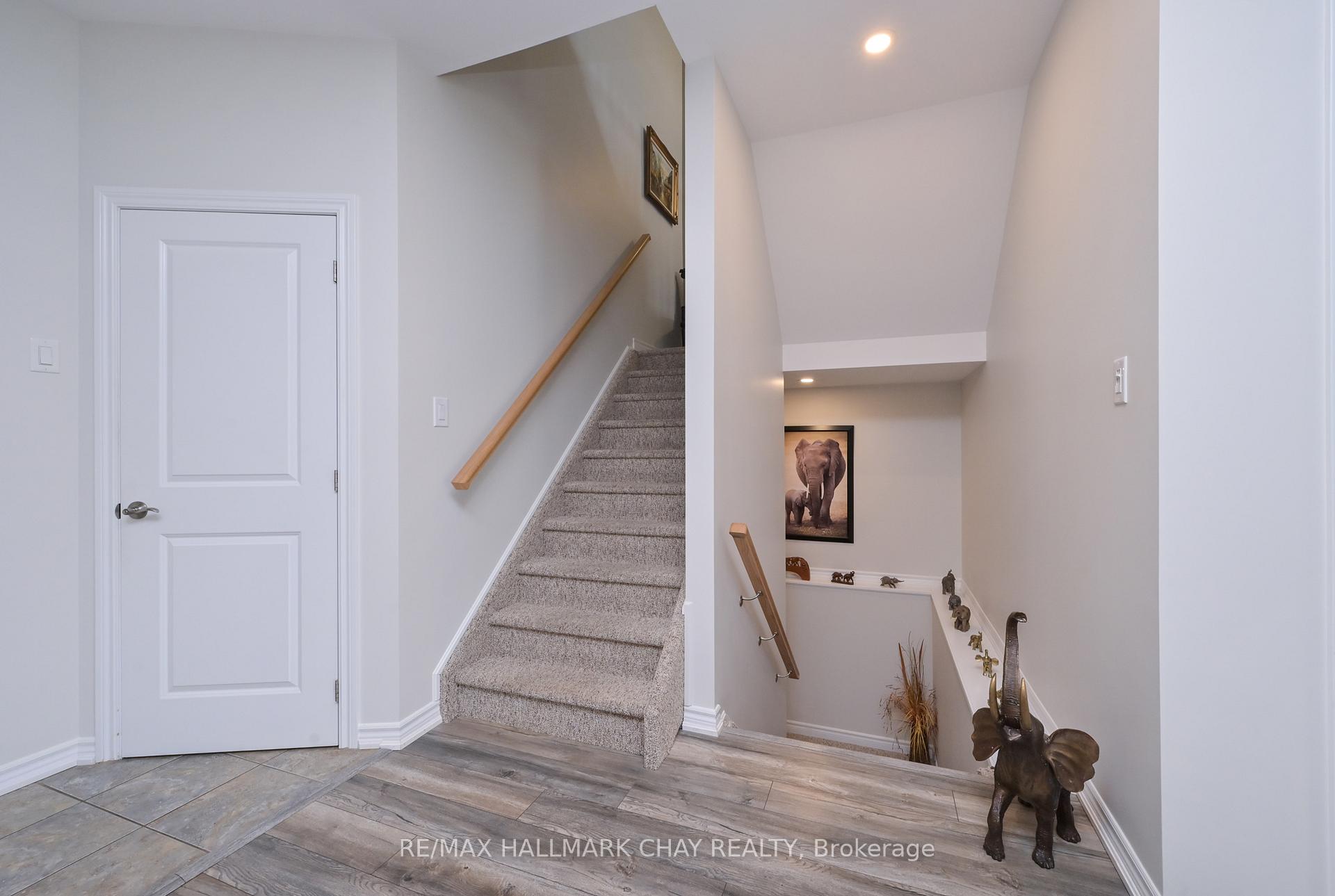 Photo 23 of 25 Kingsmere Crescent, New Tecumseth, Alliston — HOMEH