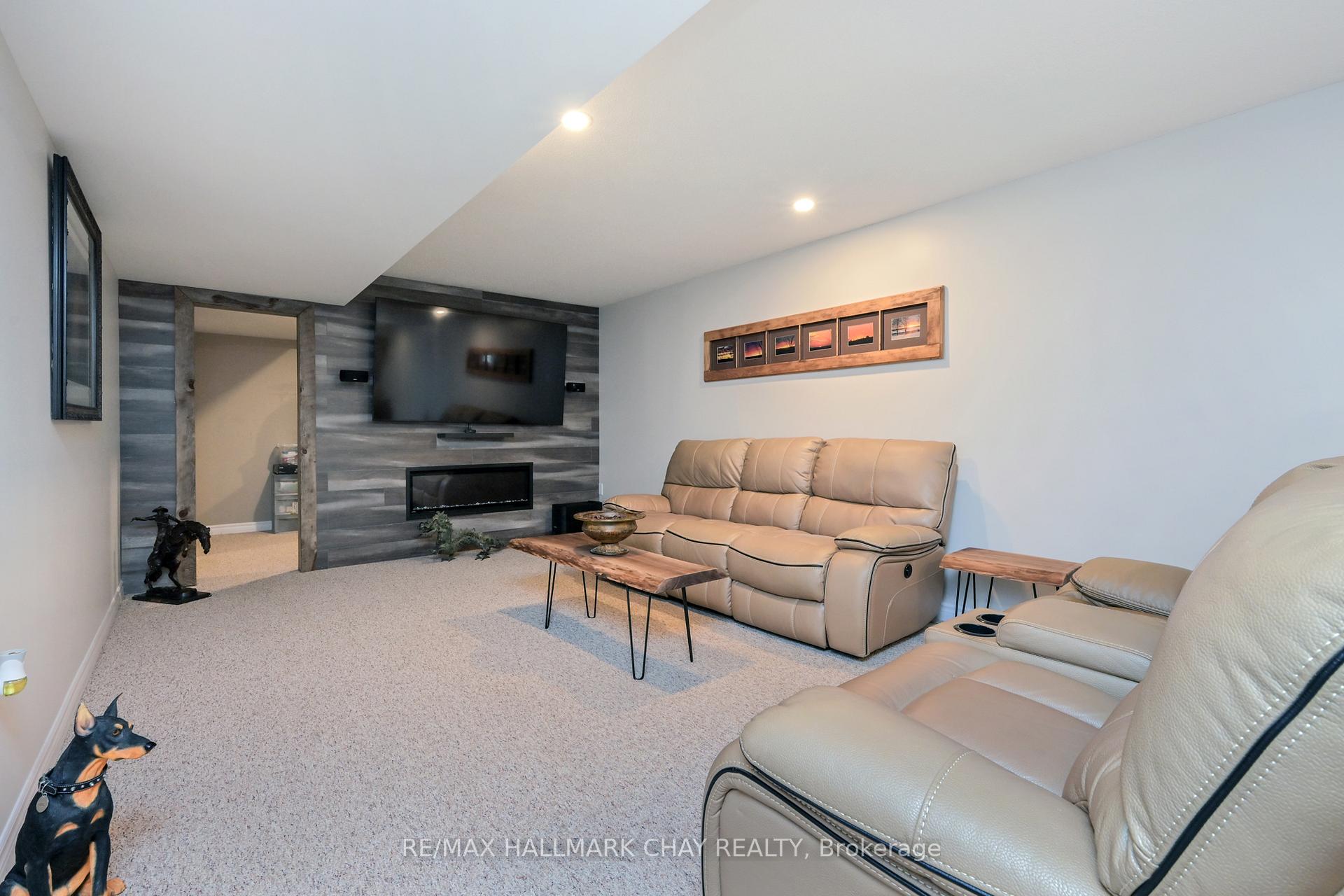 Photo 26 of 25 Kingsmere Crescent, New Tecumseth, Alliston — HOMEH
