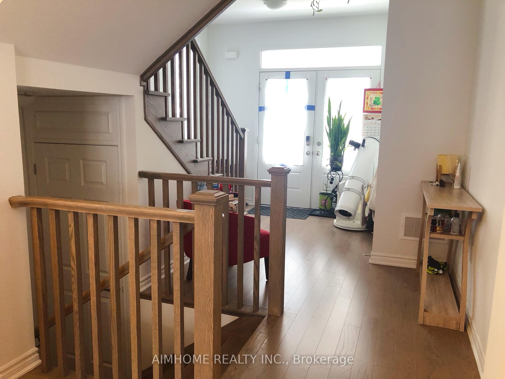 Photo 6 of 1261 Manitou Way, Milton, Bowes — HOMEH